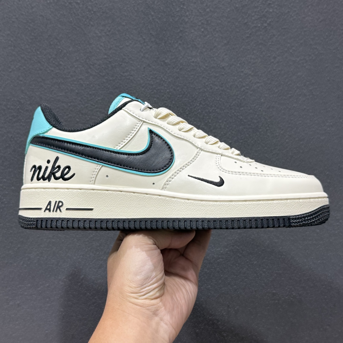 NIke Air Force 1 ’07 LOW 杏白墨青 空军一号低帮 运动鞋 NH0601-583