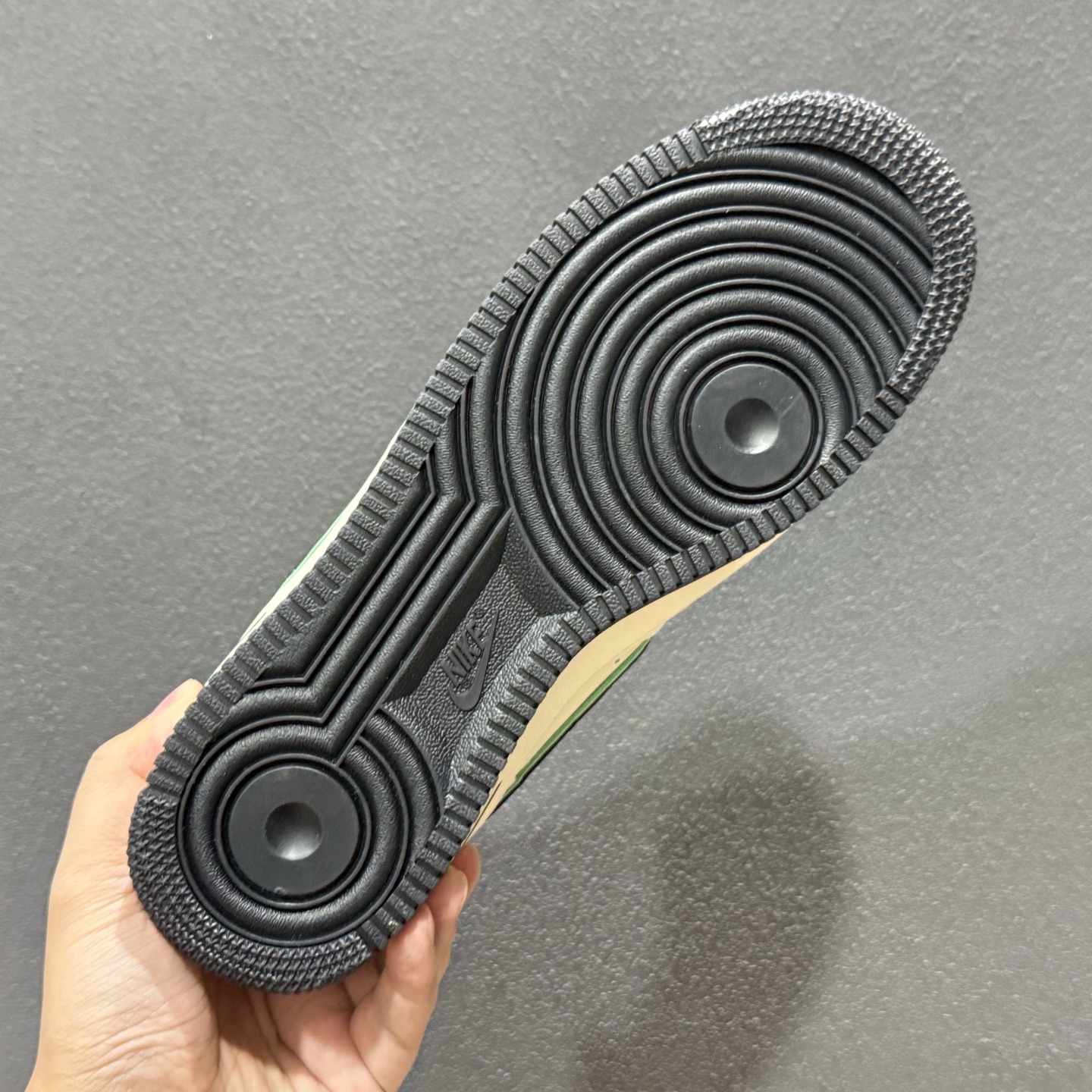 NIke Air Force 1 '07 LOW 杏白墨青 空军一号低帮 运动鞋 NH0601-583