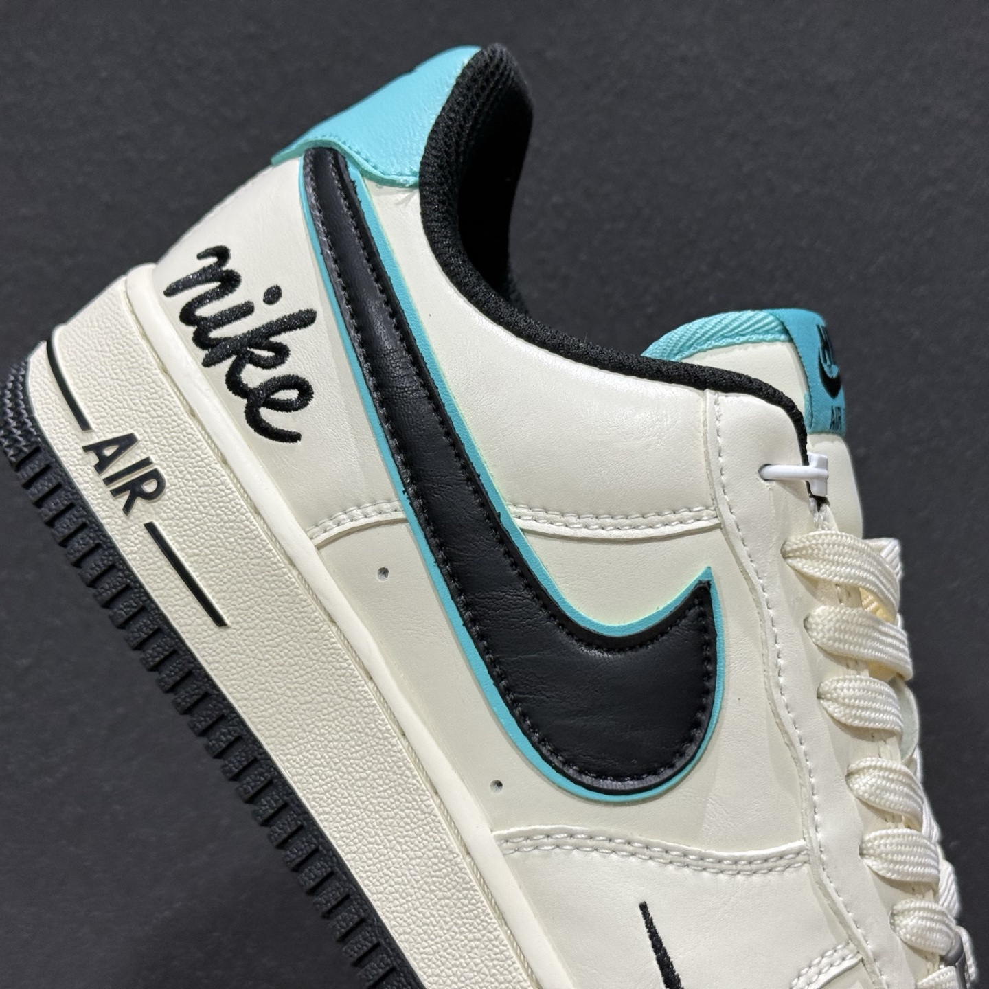 NIke Air Force 1 '07 LOW 杏白墨青 空军一号低帮 运动鞋 NH0601-583