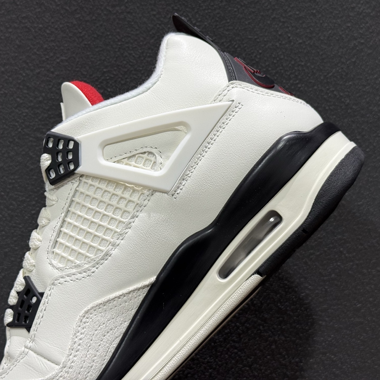 Air Jordan 4 Retro ”Flight Club” AJ4 乔4飞行俱乐部 IM4002-100 Air Jordan 4 Retro ”Flight Club” AJ4 乔4飞行俱乐部 IM4002-100