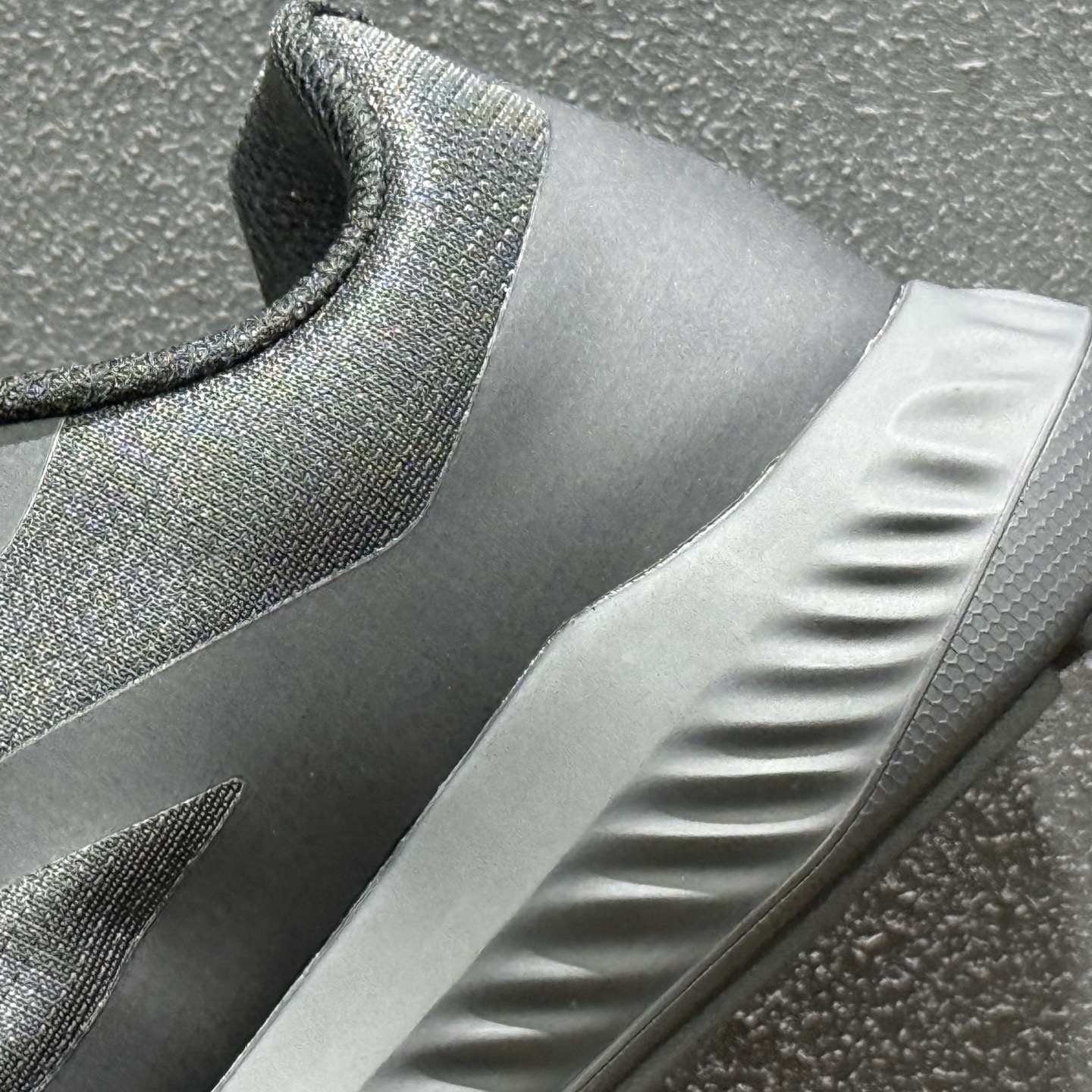 ECCO爱步男士运动鞋 真皮免系带百搭健身鞋 ECCO爱步男士运动鞋 真皮免系带百搭健身鞋