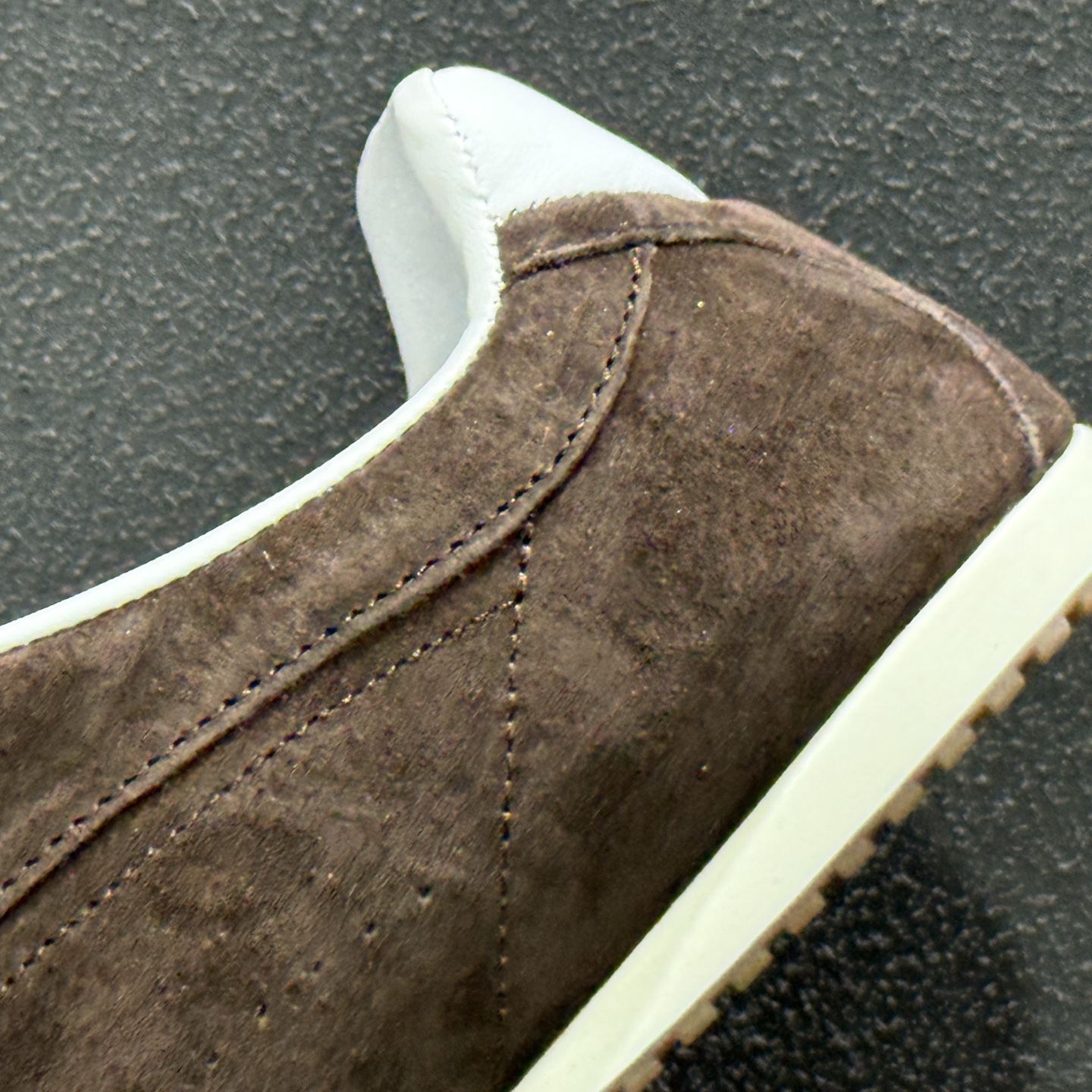 200 Alo Yoga Sunset Sneaker 徳训生活休闲鞋 A0891U