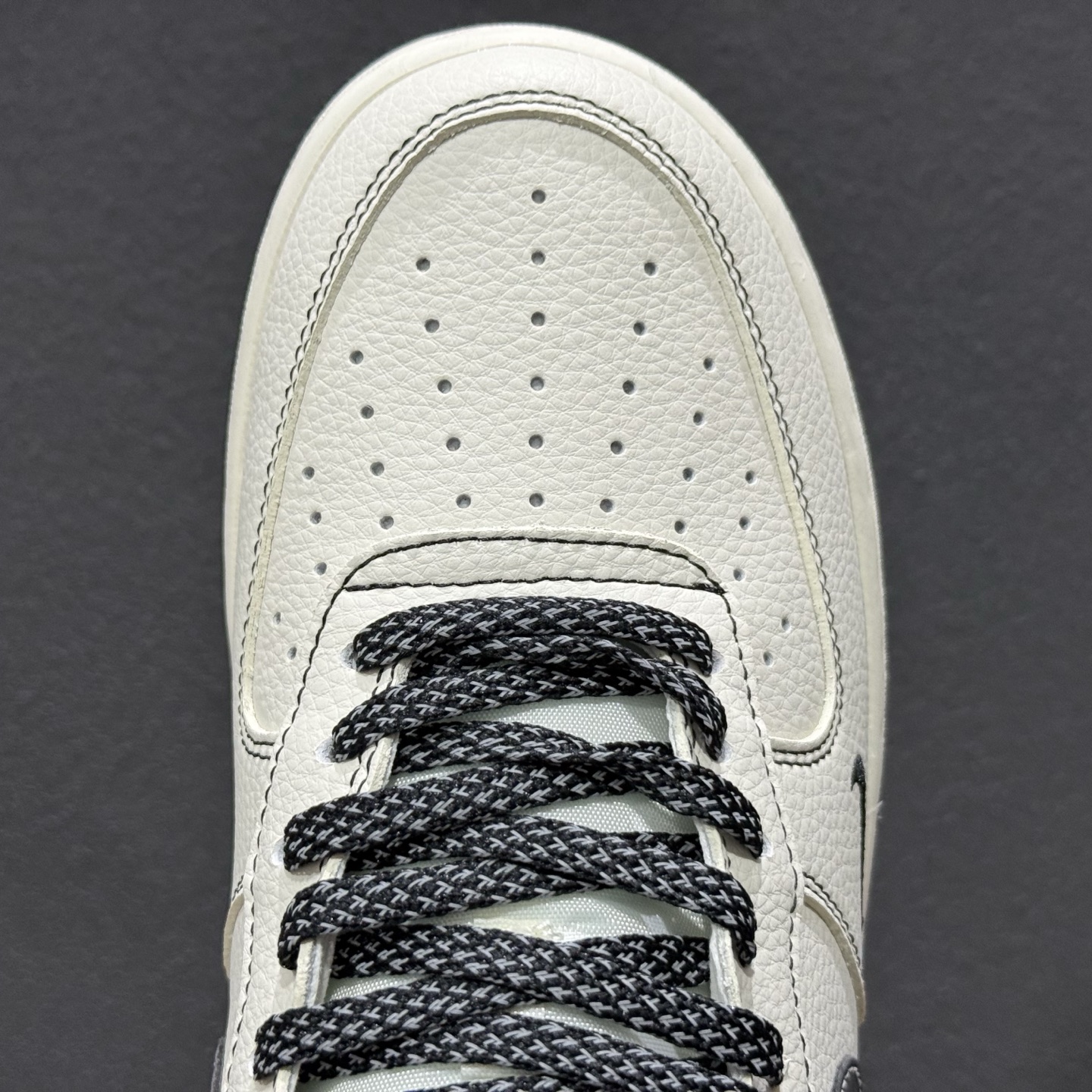 NIke Air Force 1 '07 Low “斯图西联名--经典白黑” 空军一号低帮 DD1982-329