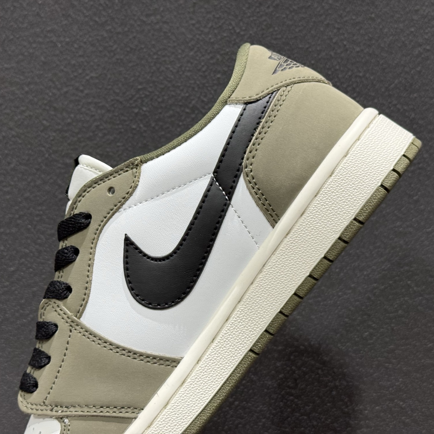 Air Jordan 1 Low 低帮黑摩卡 AJ1乔1低帮休闲板鞋 HQ6998-200