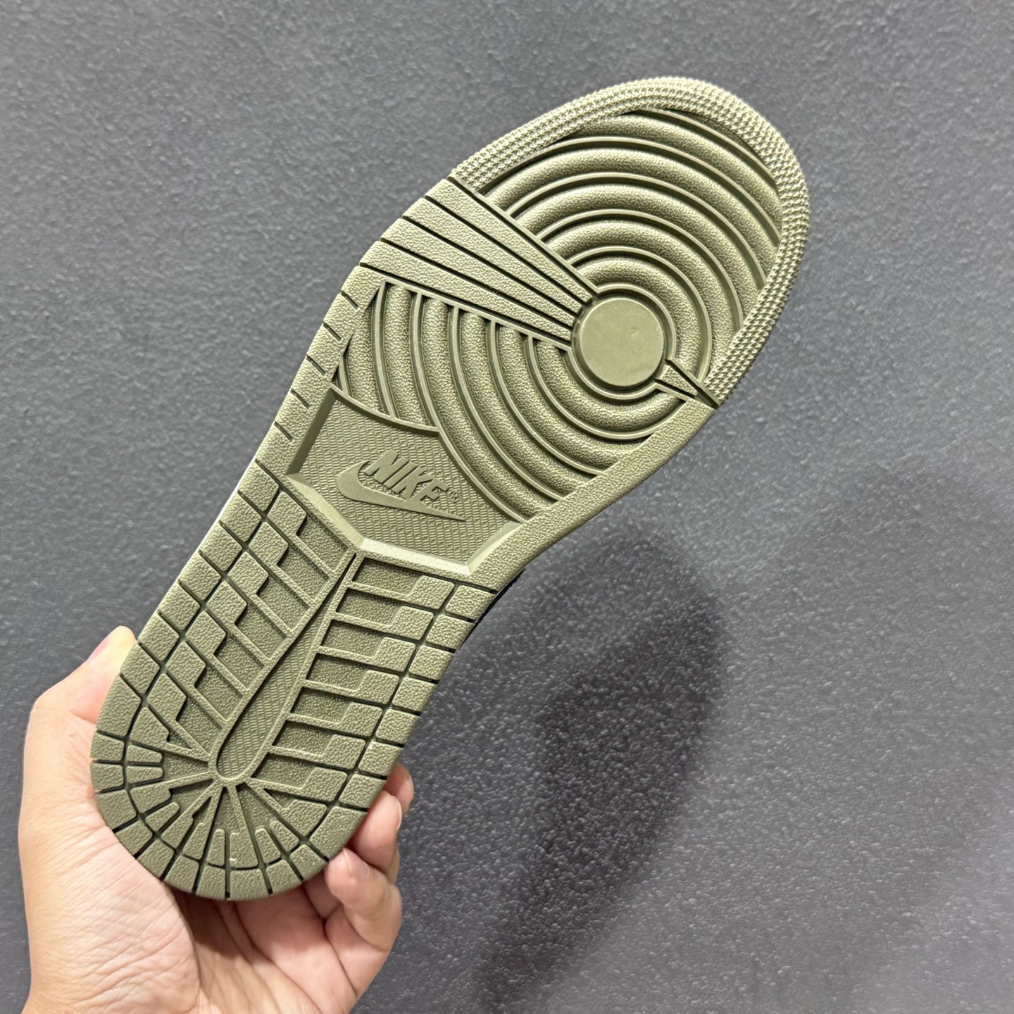 Air Jordan 1 Low 低帮黑摩卡 AJ1乔1低帮休闲板鞋 HQ6998-200