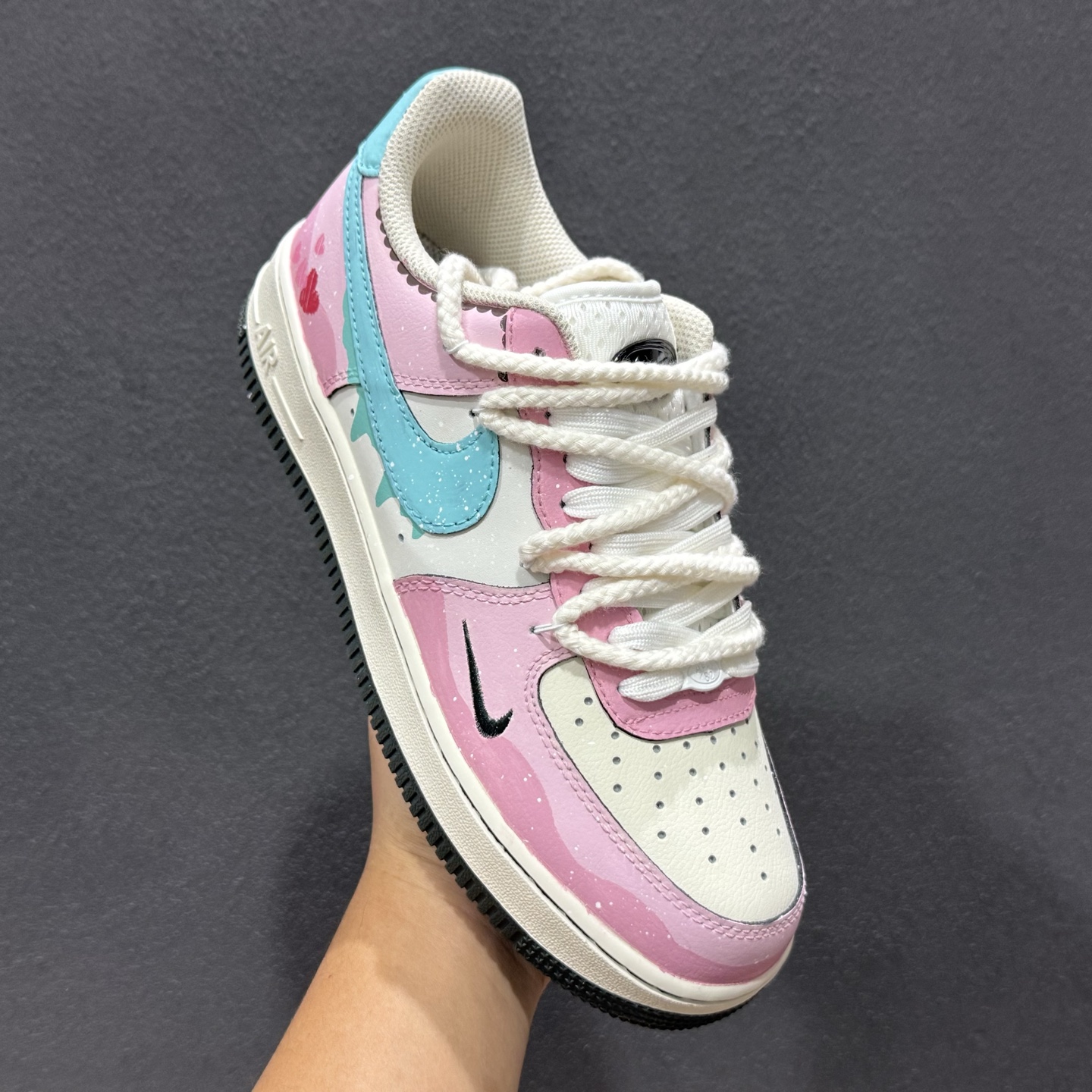 (36-41) 手绘涂鸦“甜心奶霜”Nike Air Force 1 “Sweetheart Cream”空军一号定制板鞋 FB1839-919 (36-41) 手绘涂鸦“甜心奶霜”Nike Air Force 1 “Sweetheart Cream”空军一号定制板鞋 FB1839-919