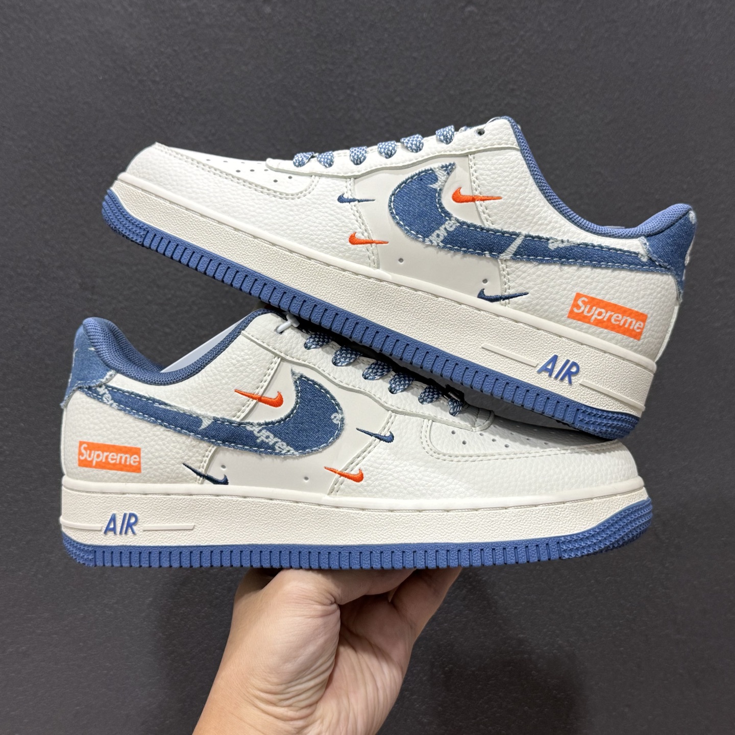 Nike Air Force 1 '07 Low “Supreme联名——牛仔米蓝四勾”空军一号 高端定制 QW5606-263 Nike Air Force 1 '07 Low “Supreme联名——牛仔米蓝四勾”空军一号 高端定制 QW5606-263