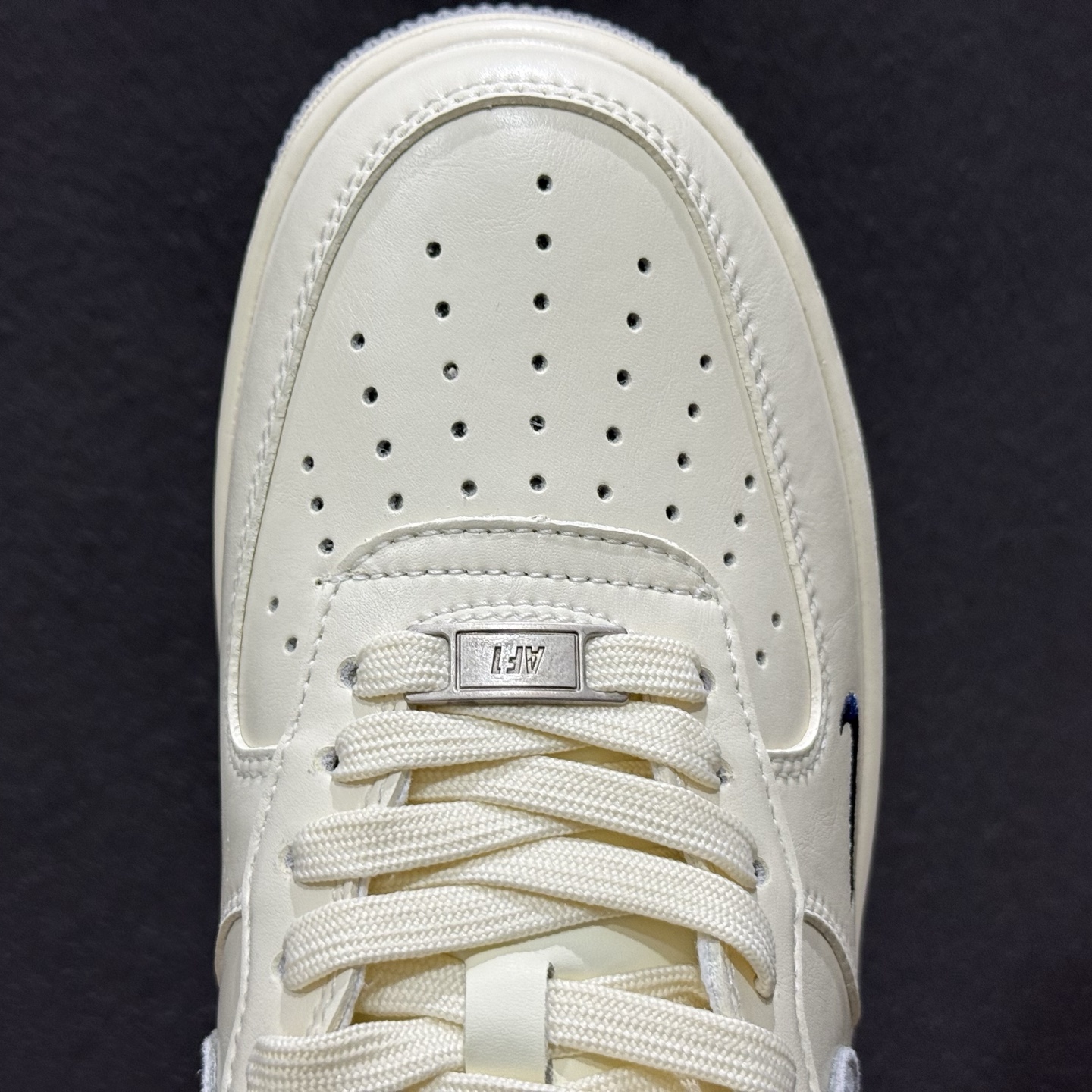 NIke Air Force 1 '07 LOW 奶白雾灰 空军一号低帮 运动鞋 NH0601-581