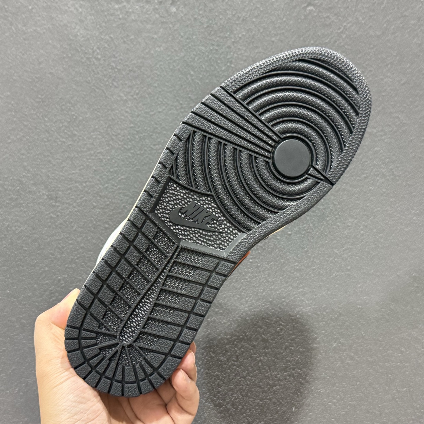 新货 #Air Jordan AJ1 Retro High高帮皇家蓝白 DZ5485-100 新货 #Air Jordan AJ1 Retro High高帮皇家蓝白 DZ5485-100