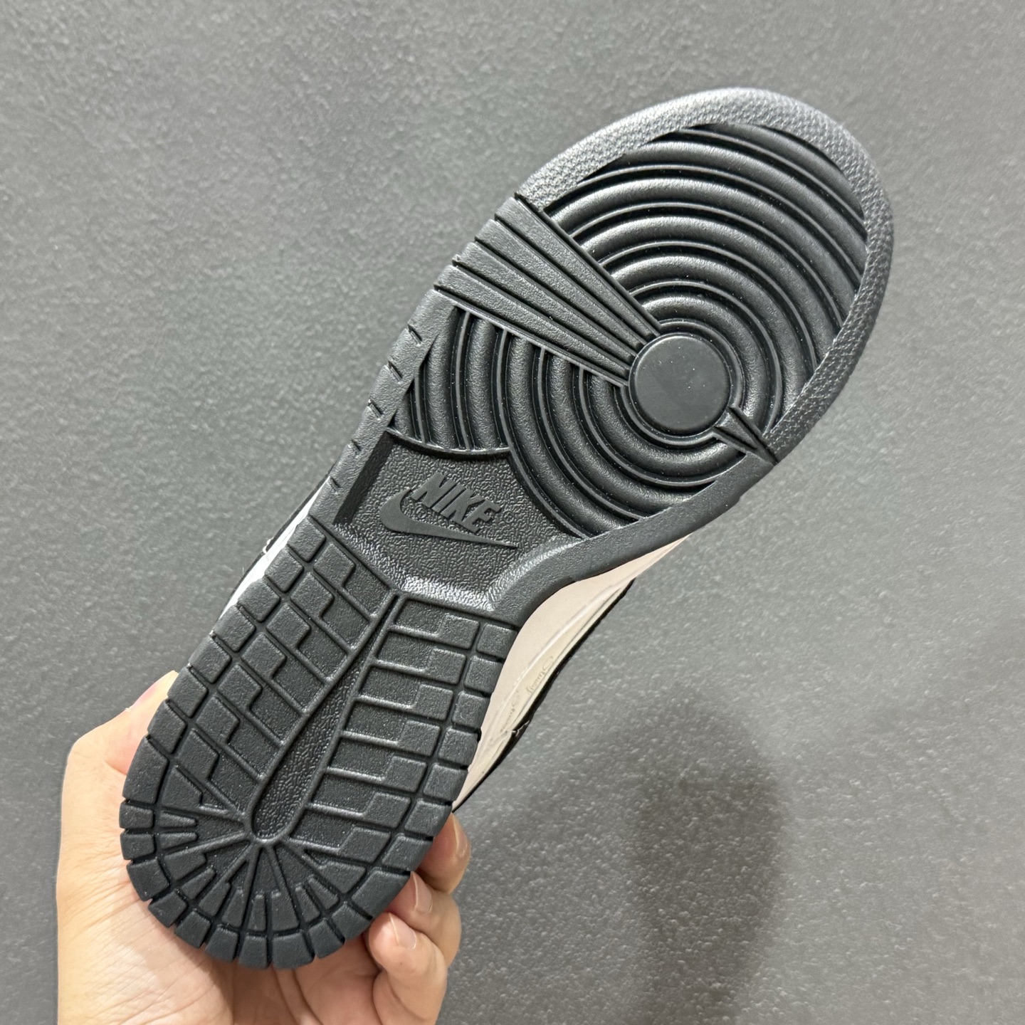 NIKE Dunk Low RETRO 联名款 CS1688-127