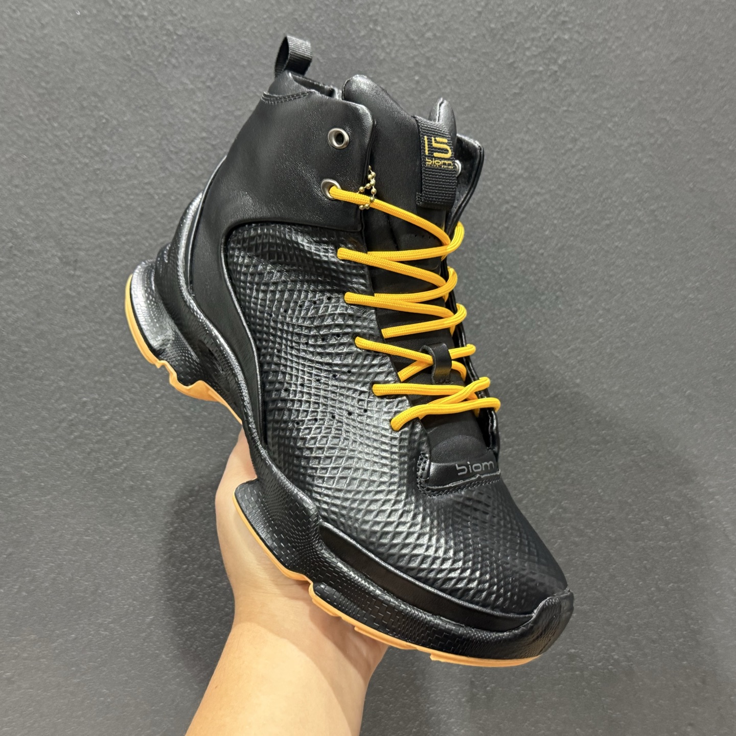 2025Ss秋冬新款天猫同款Ecco/爱步 15周年高帮经典BIOM 2025Ss秋冬新款天猫同款Ecco/爱步 15周年高帮经典BIOM