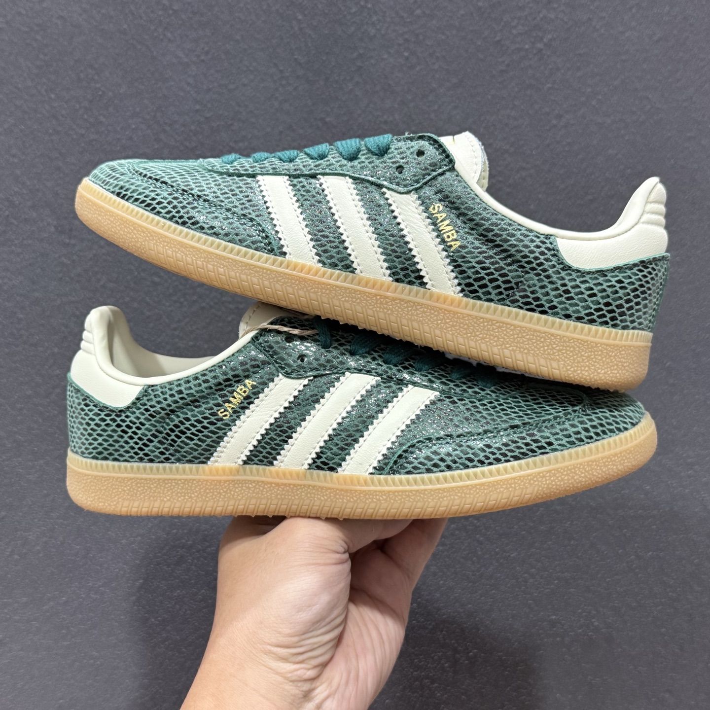 AD 阿迪 Samba 桑巴低帮休闲运动板鞋 JR8848-126