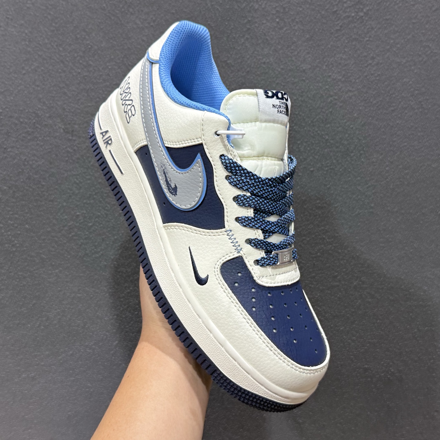 NIke Air Force 1 '07 Low “NIKE蓝-米蓝拼接”空军一号 低帮 运动鞋 JP8028-067