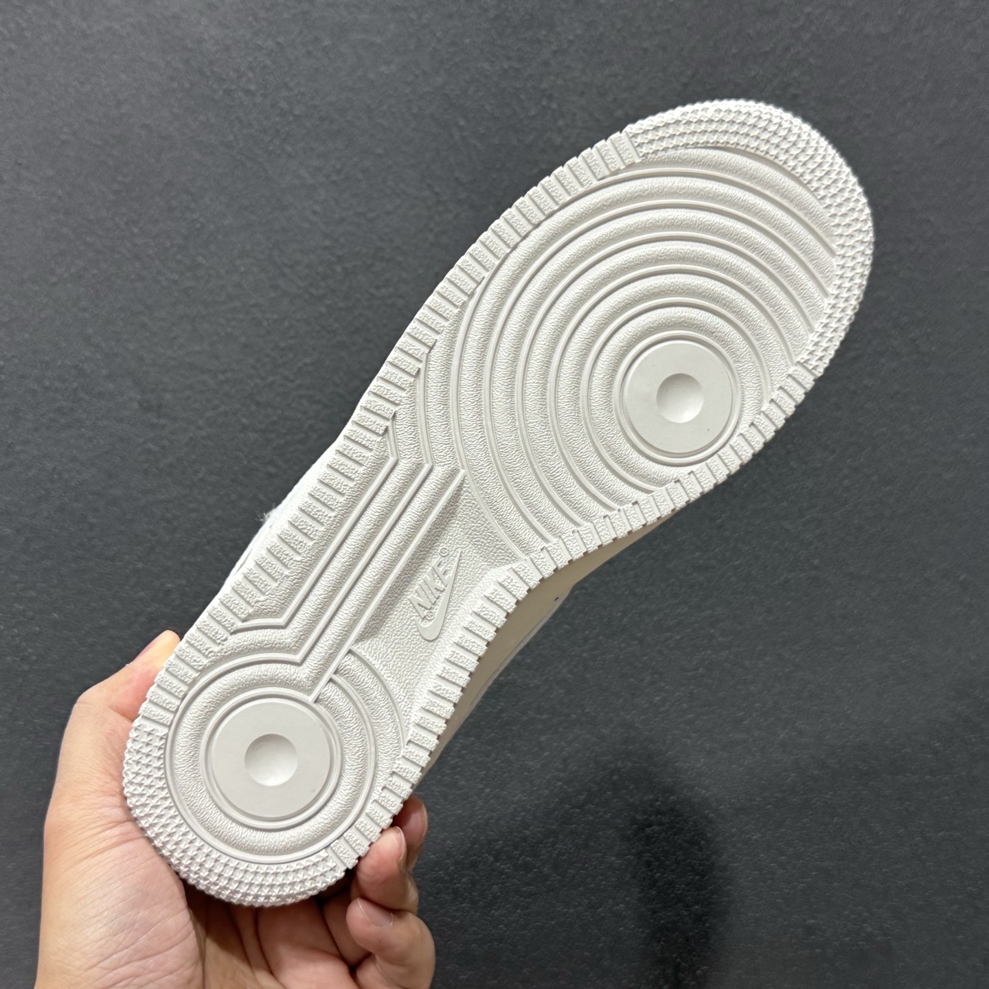 Nike Air Force 1'07 Low 马年限定 空军一号低帮休闲板鞋 IQ1119-011 Nike Air Force 1'07 Low 马年限定 空军一号低帮休闲板鞋 IQ1119-011