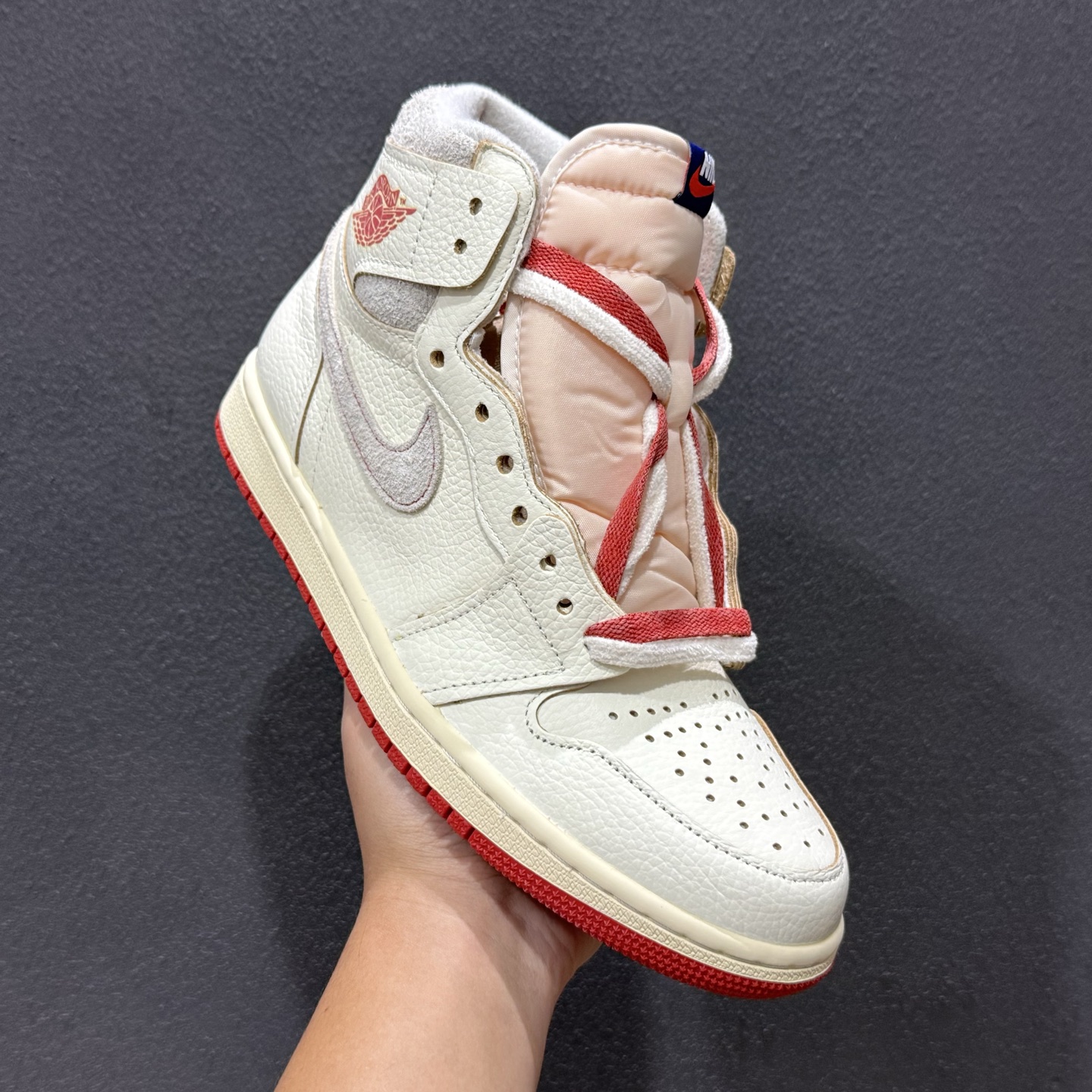 Air Jordan AJ1 High WMNS 米橙 DB4612-100