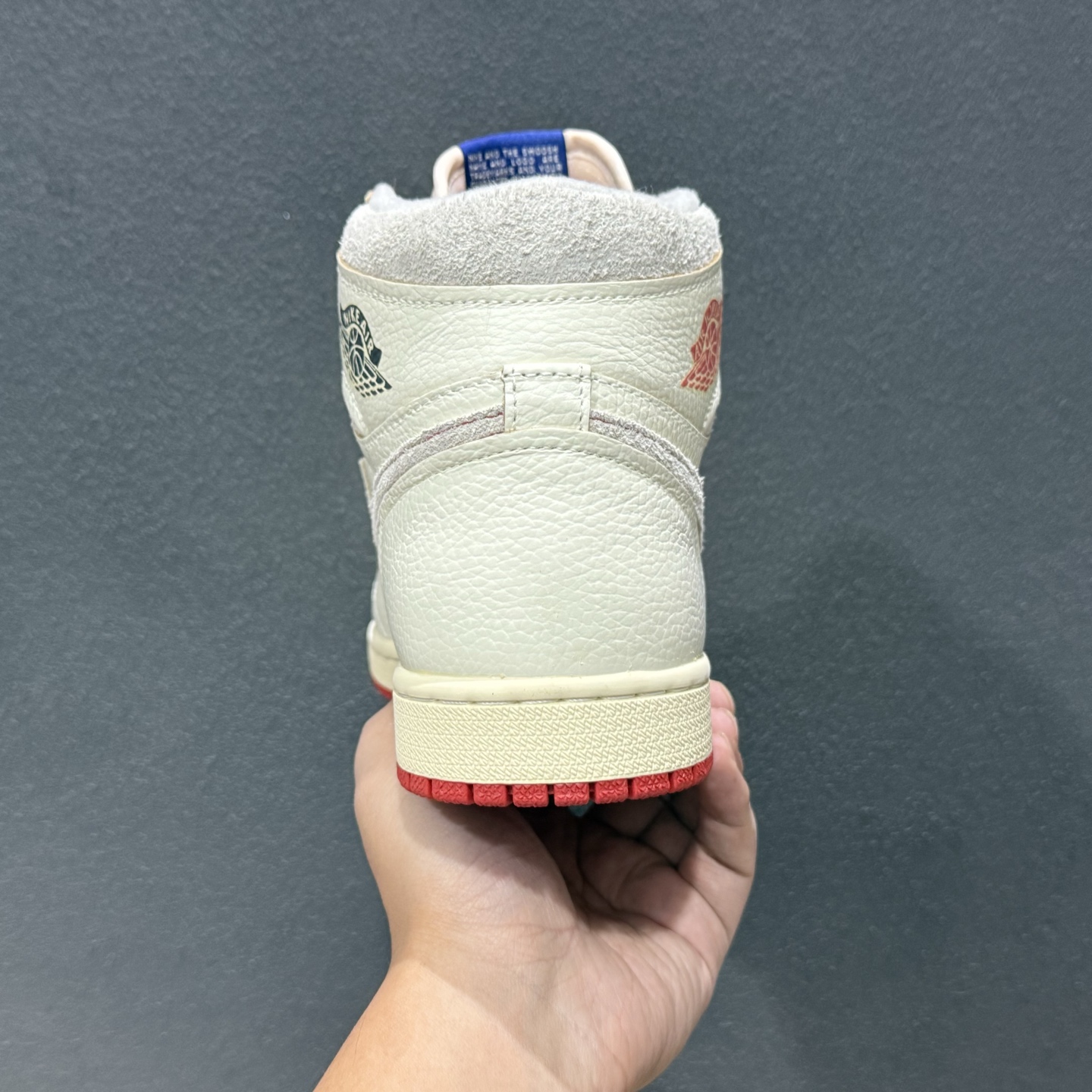 Air Jordan AJ1 High WMNS 米橙 DB4612-100