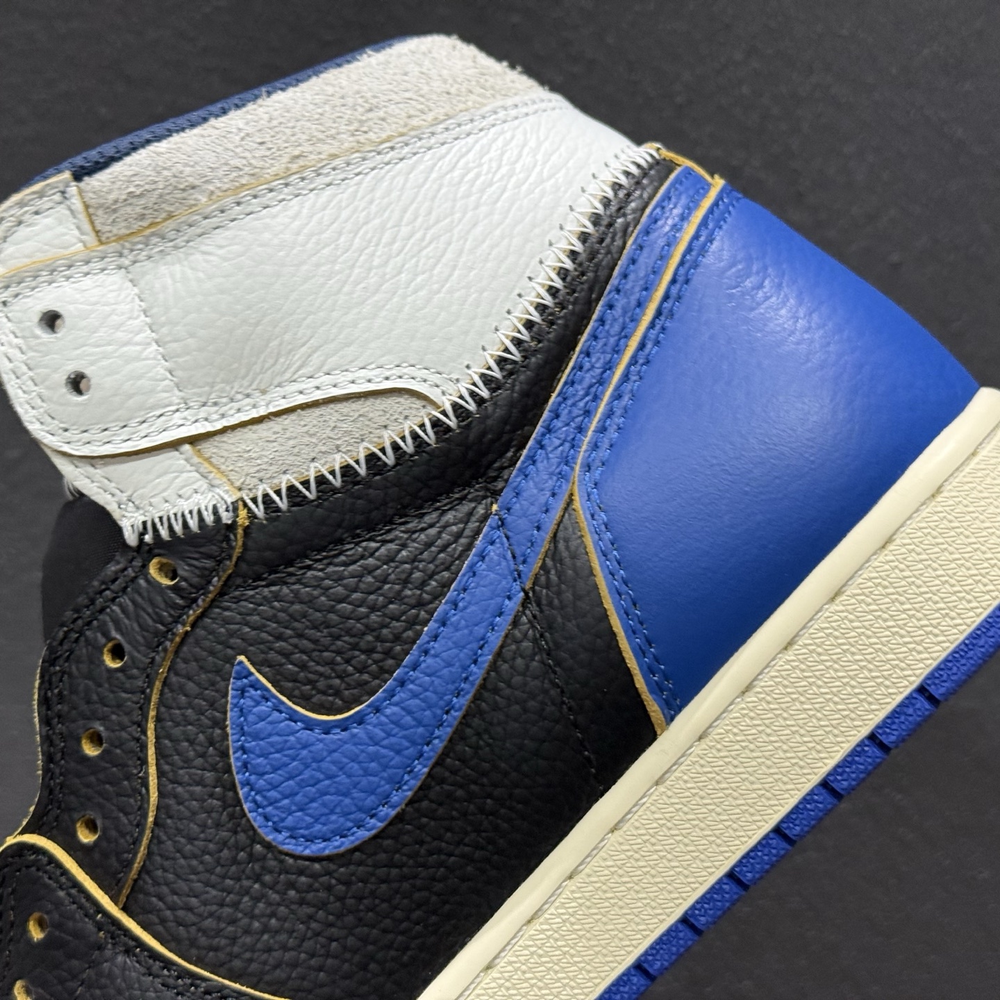 Fragment x Unix Air Jordan Jordan Retro AJ1全新解构皇家蓝 高帮篮球鞋 107847-001 Fragment x Unix Air Jordan Jordan Retro AJ1全新解构皇家蓝 高帮篮球鞋 107847-001
