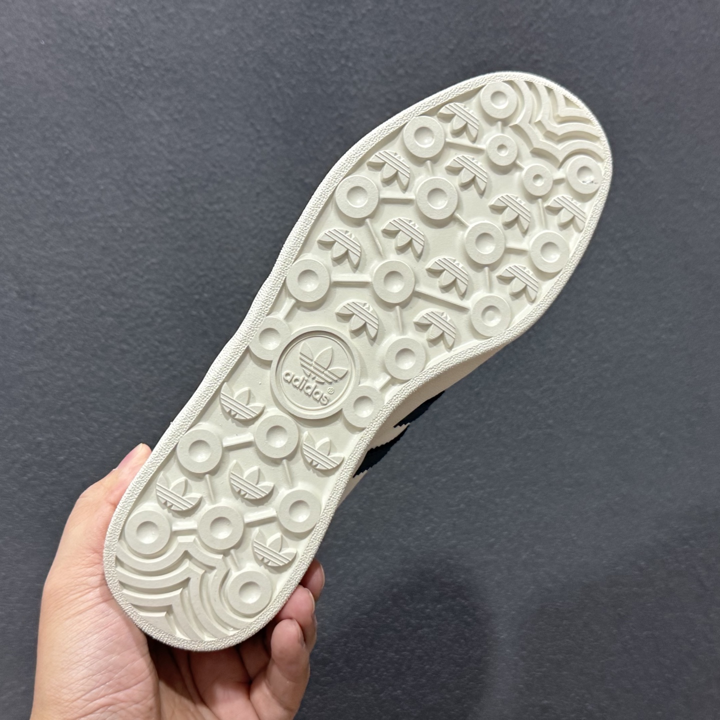 adidoriginals GAZELLE INDOOR 大学红 DD6612