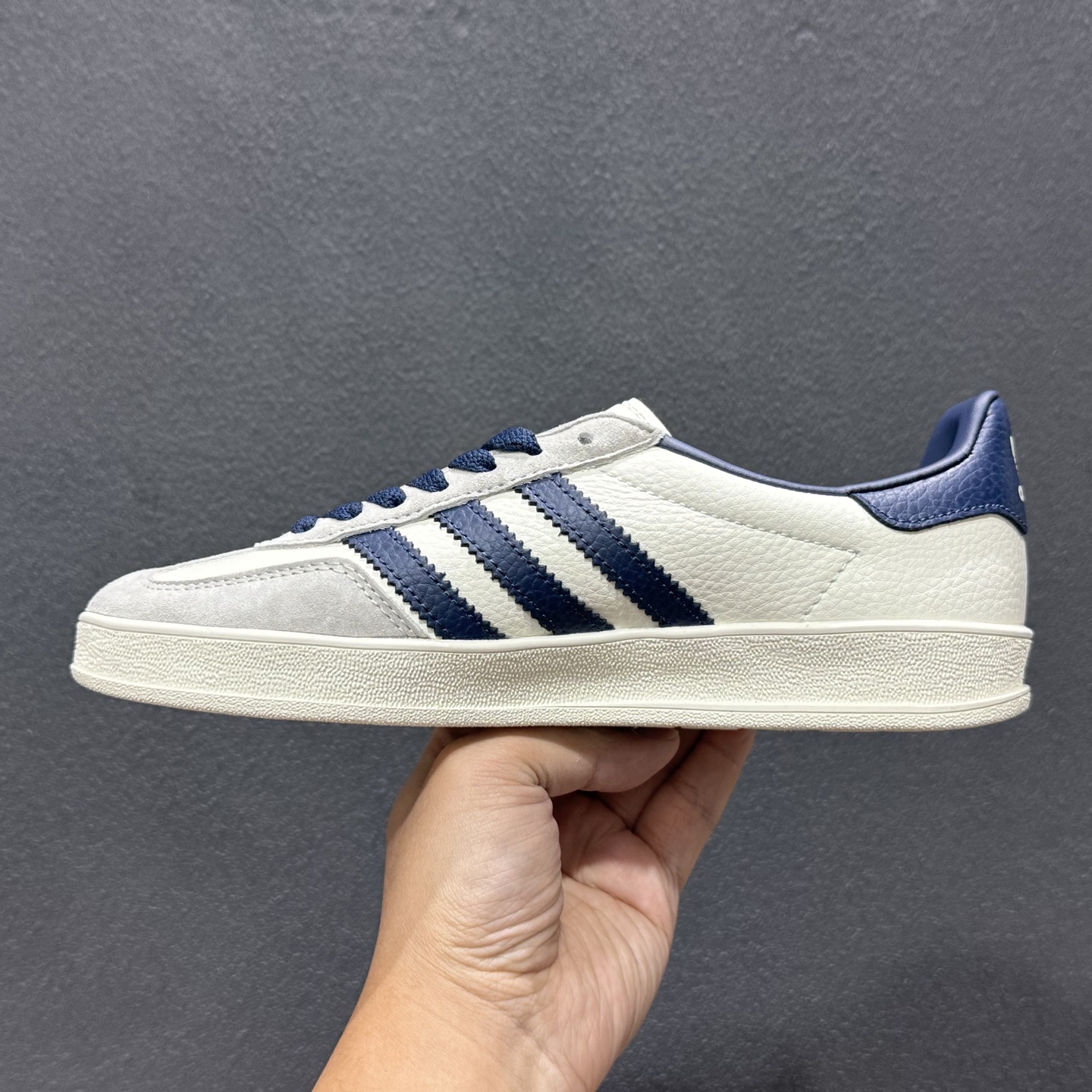 adidoriginals GAZELLE INDOOR 大学红 DD6612