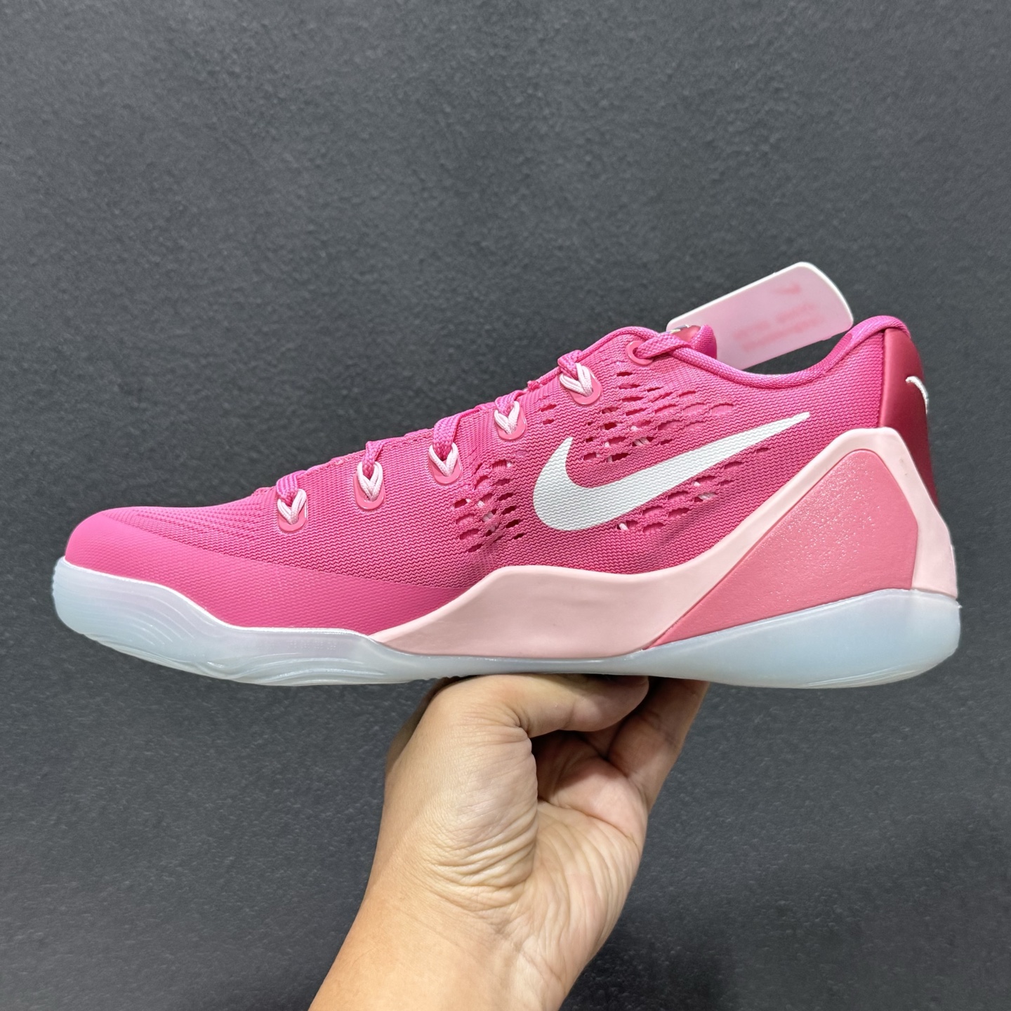 NK Kobe 9 Low EM Think Pink PE 灭世纯原 科比9代乳 腺癌粉色 HQ4995-600