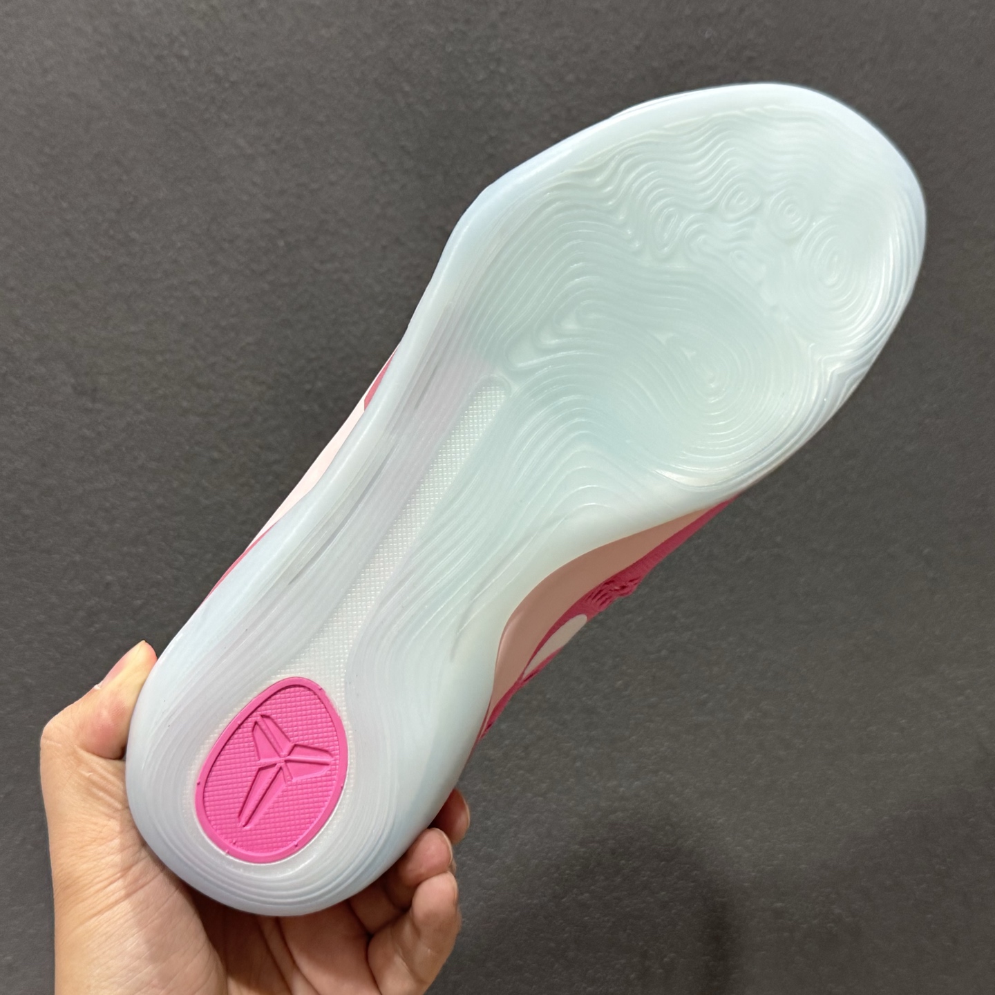 NK Kobe 9 Low EM Think Pink PE 灭世纯原 科比9代乳 腺癌粉色 HQ4995-600