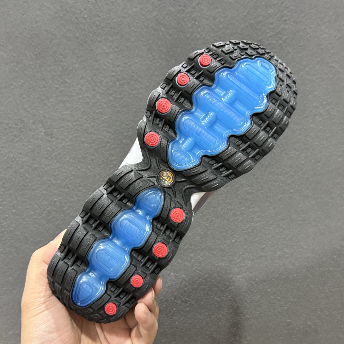 YH版 Nk Air Max Dn8 耐克运动舒适减震气垫跑步鞋 IM7405-100