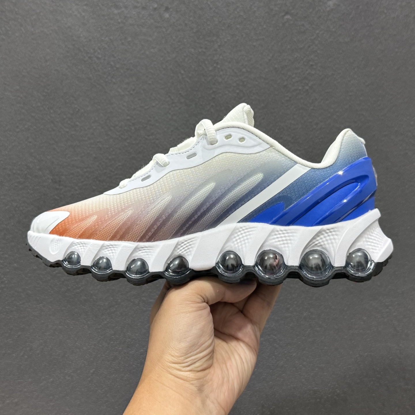 YH版 Nk Air Max Dn8 耐克运动舒适减震气垫跑步鞋 IM7405-100