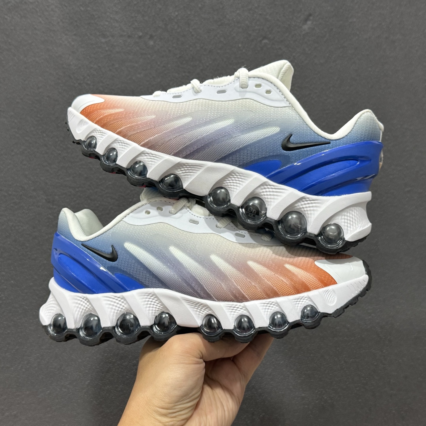 YH版 Nk Air Max Dn8 耐克运动舒适减震气垫跑步鞋 IM7405-100