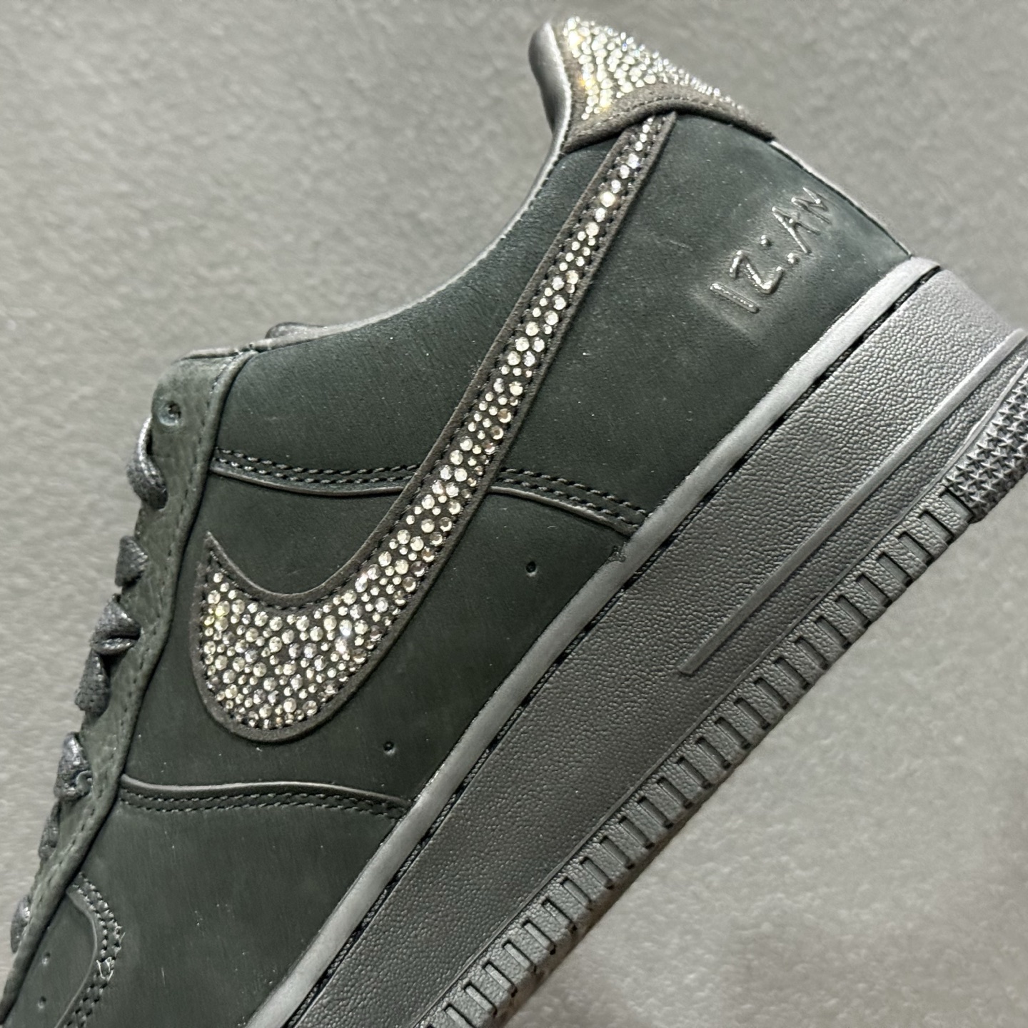 420 PK纯原Ja Morant x Swarovski/施华洛世奇 x Nike Air Force 1 空军AF1 舒适百搭 耐磨 低帮 黑色 IQ9772-001