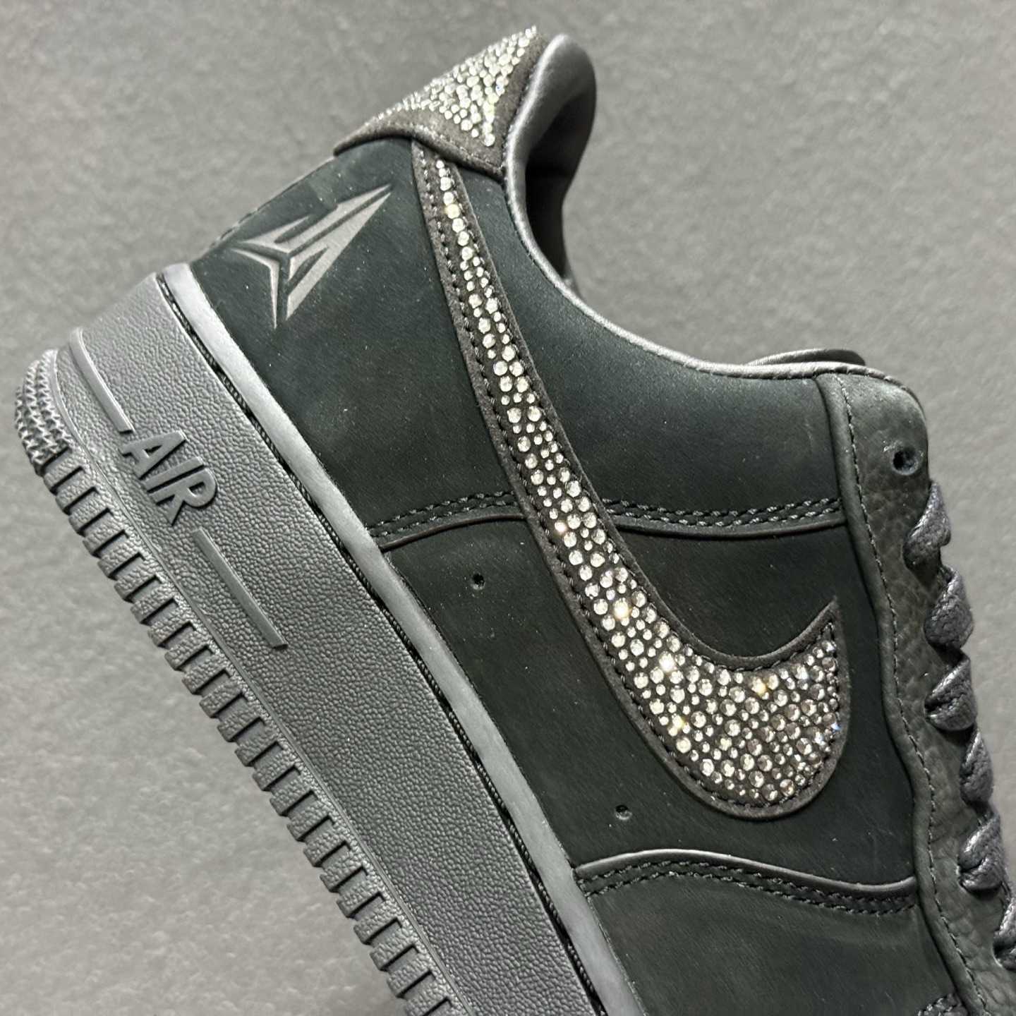 420 PK纯原Ja Morant x Swarovski/施华洛世奇 x Nike Air Force 1 空军AF1 舒适百搭 耐磨 低帮 黑色 IQ9772-001