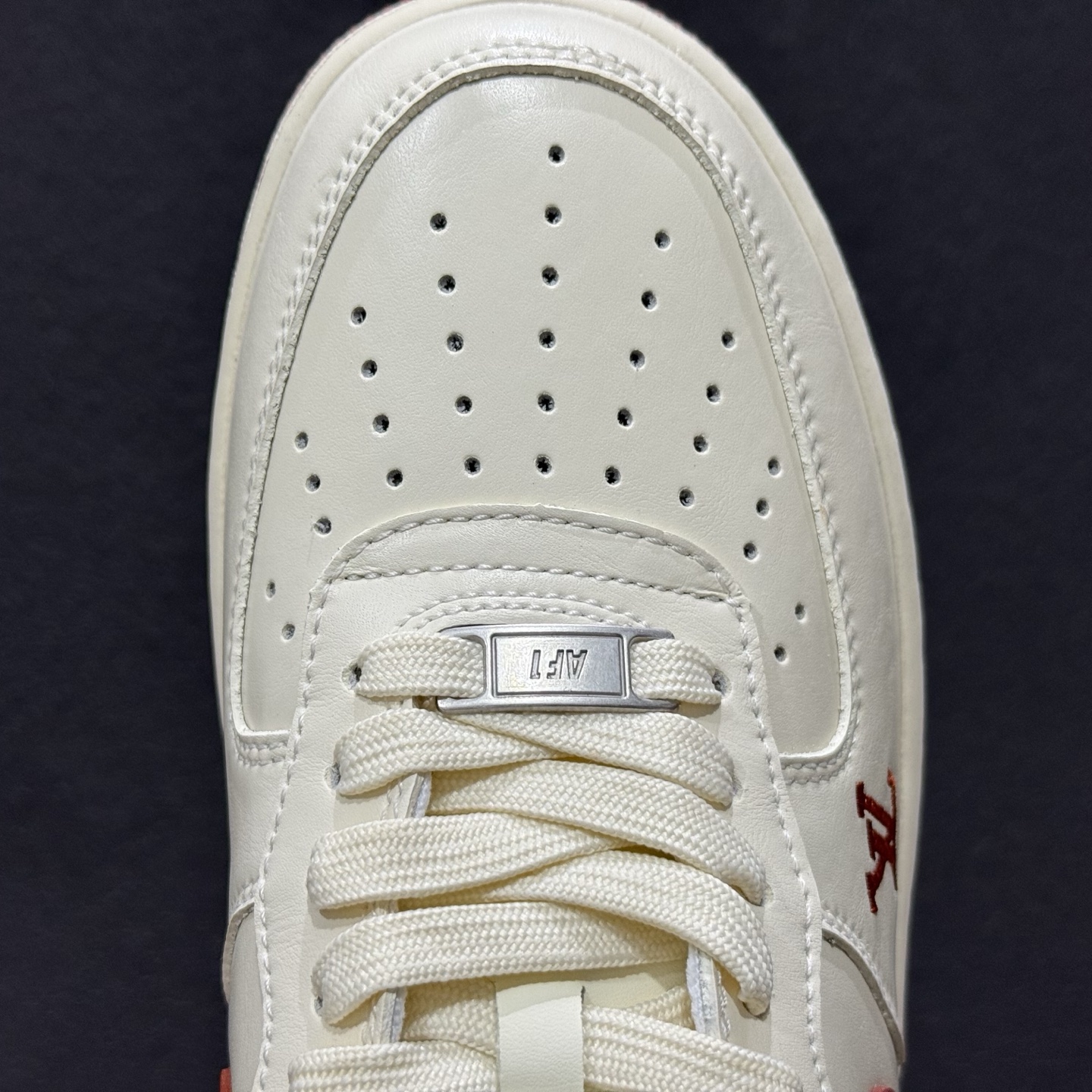 Louis Vuittx NIke Air Force 1 枫红雅白 NH0601-588 Louis Vuittx NIke Air Force 1 枫红雅白 NH0601-588