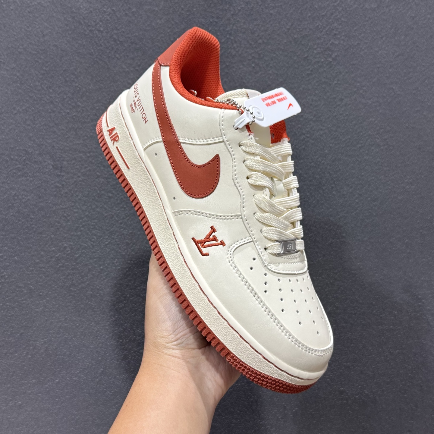 Louis Vuittx NIke Air Force 1 枫红雅白 NH0601-588 Louis Vuittx NIke Air Force 1 枫红雅白 NH0601-588