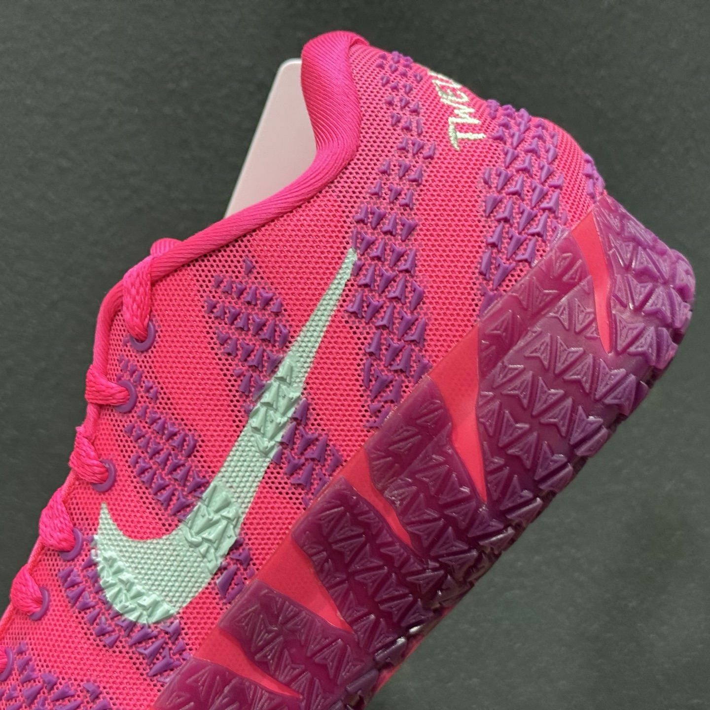 独家实拍灭世/Max纯原NK Ja 3 Scratch EP 莫兰特三代柔软舒适防滑耐磨透气支撑轻便低帮篮球鞋 粉紫 HF2794-600