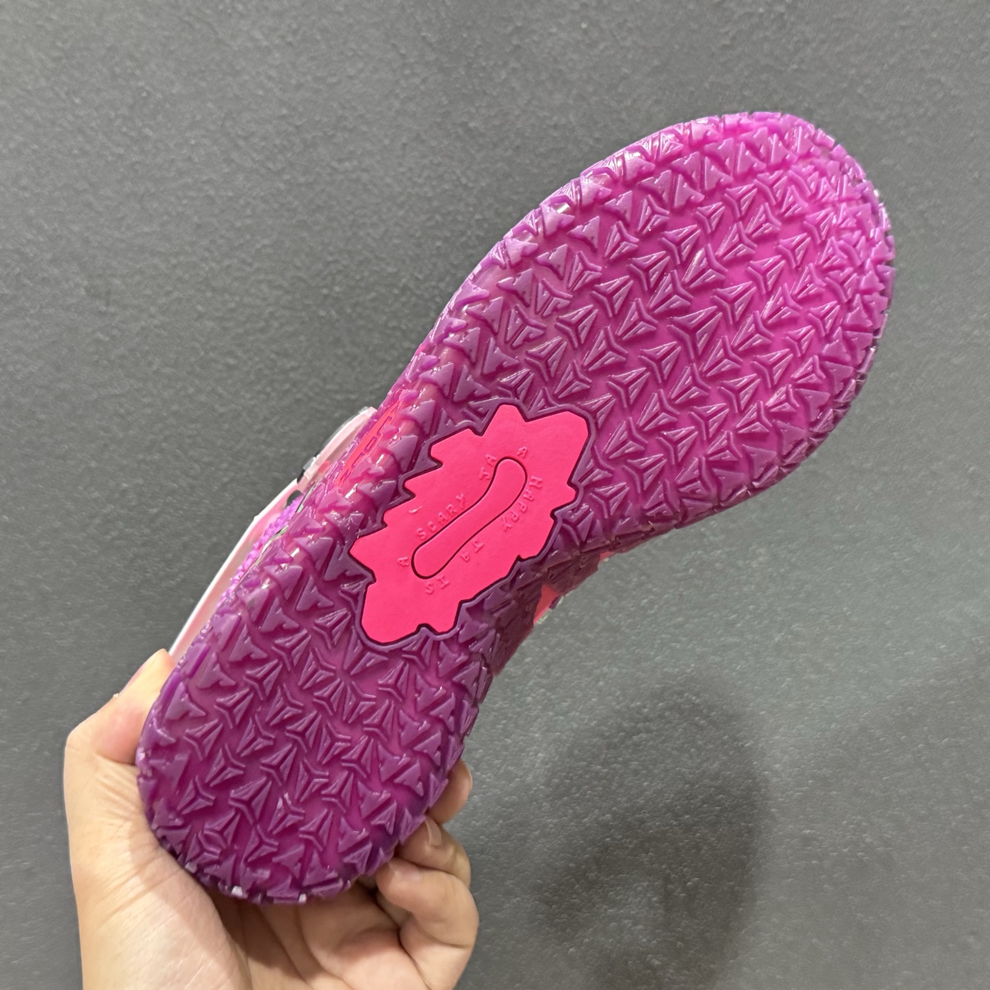 独家实拍灭世/Max纯原NK Ja 3 Scratch EP 莫兰特三代柔软舒适防滑耐磨透气支撑轻便低帮篮球鞋 粉紫 HF2794-600