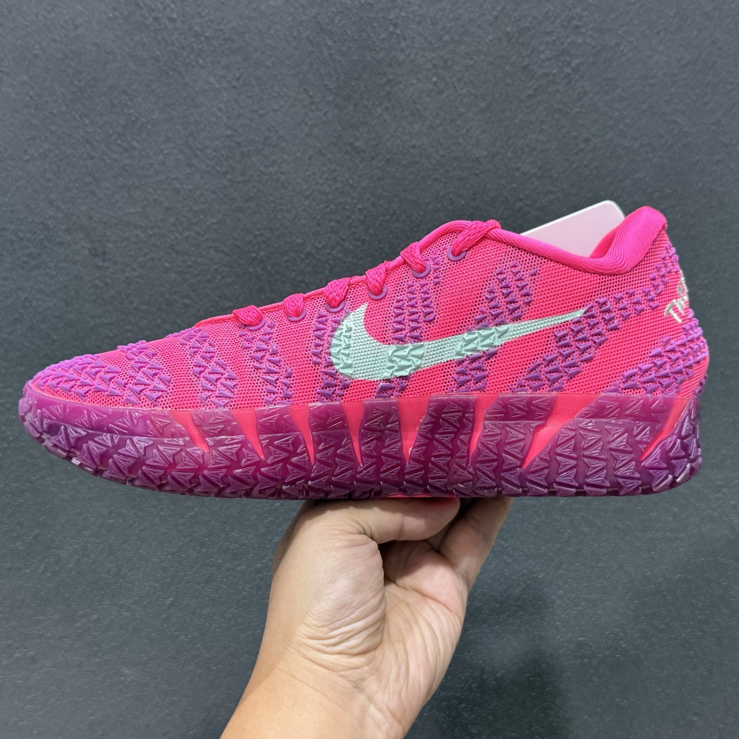 独家实拍灭世/Max纯原NK Ja 3 Scratch EP 莫兰特三代柔软舒适防滑耐磨透气支撑轻便低帮篮球鞋 粉紫 HF2794-600