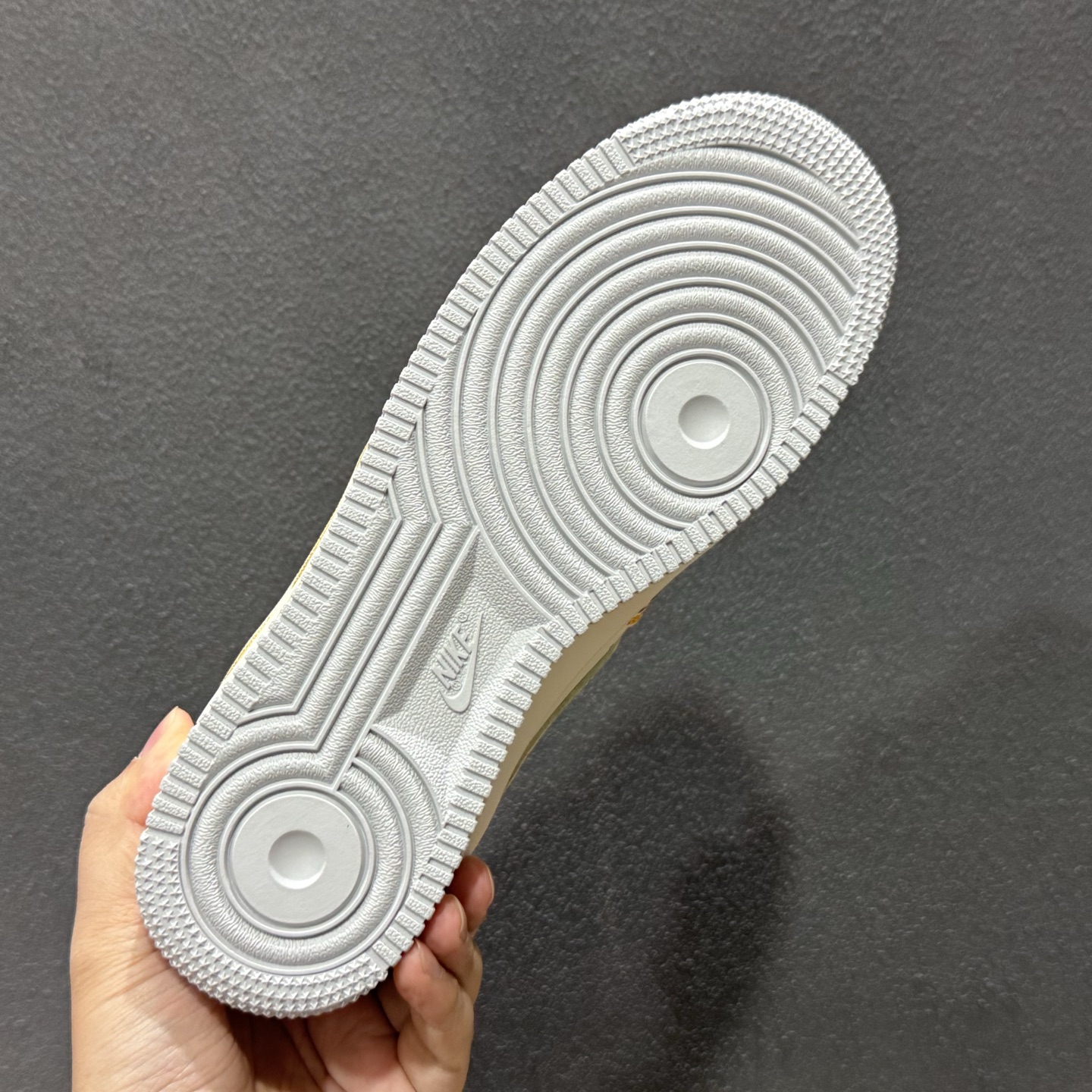 （39-45） 手绘涂鸦“涂鸦白皮书”Nike Air Force 1 “Graffiti White Paper”空军一号定制板鞋 DB3301-101