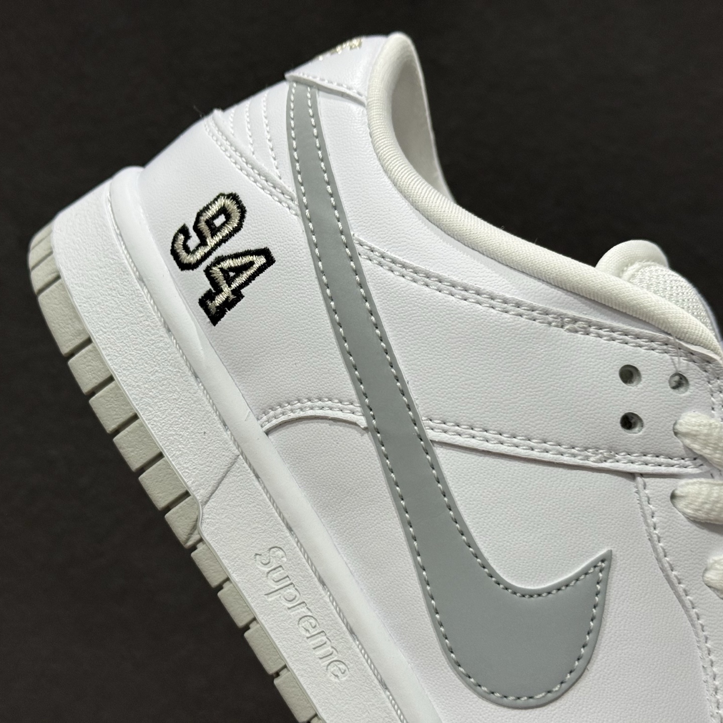 Supreme x Nike Dunk SBDunk Low 联名棕黄 低帮休闲滑板鞋 HQ8487-100