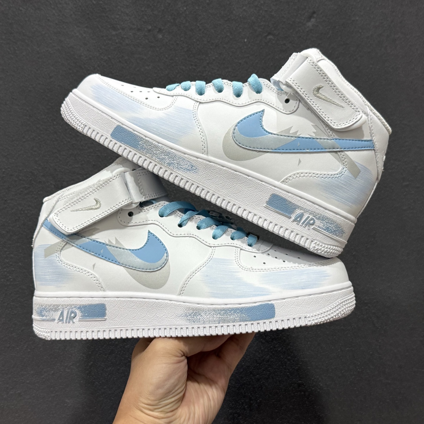 爆款定制 二次元主题 Nike Air Force 1 Low’07 断勾 喷绘 空军一号中帮休闲板鞋 ZH0316-124