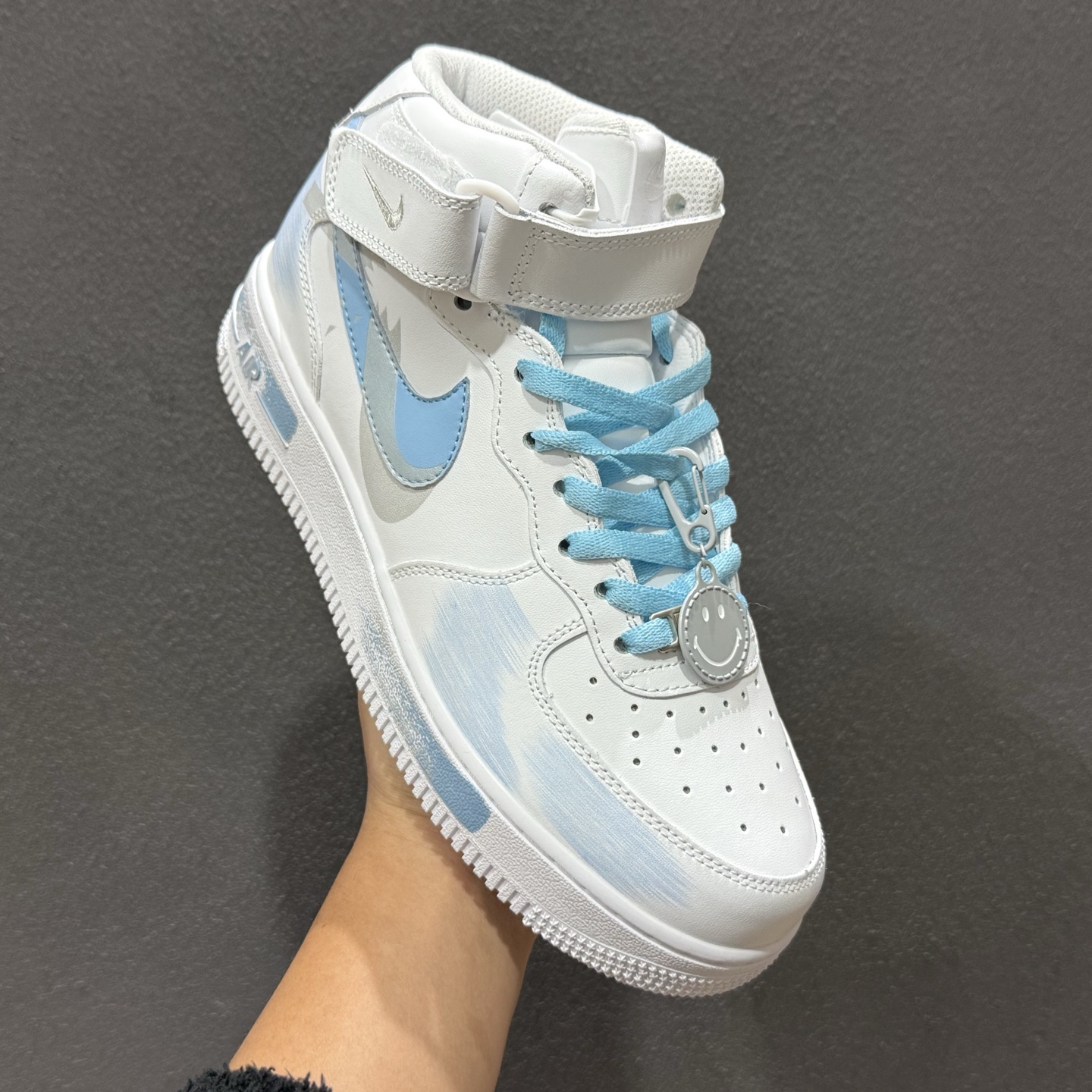 爆款定制 二次元主题 Nike Air Force 1 Low’07 断勾 喷绘 空军一号中帮休闲板鞋 ZH0316-124