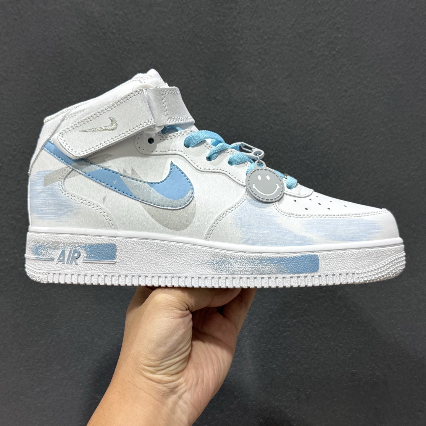 爆款定制 二次元主题 Nike Air Force 1 Low’07 断勾 喷绘 空军一号中帮休闲板鞋 ZH0316-124