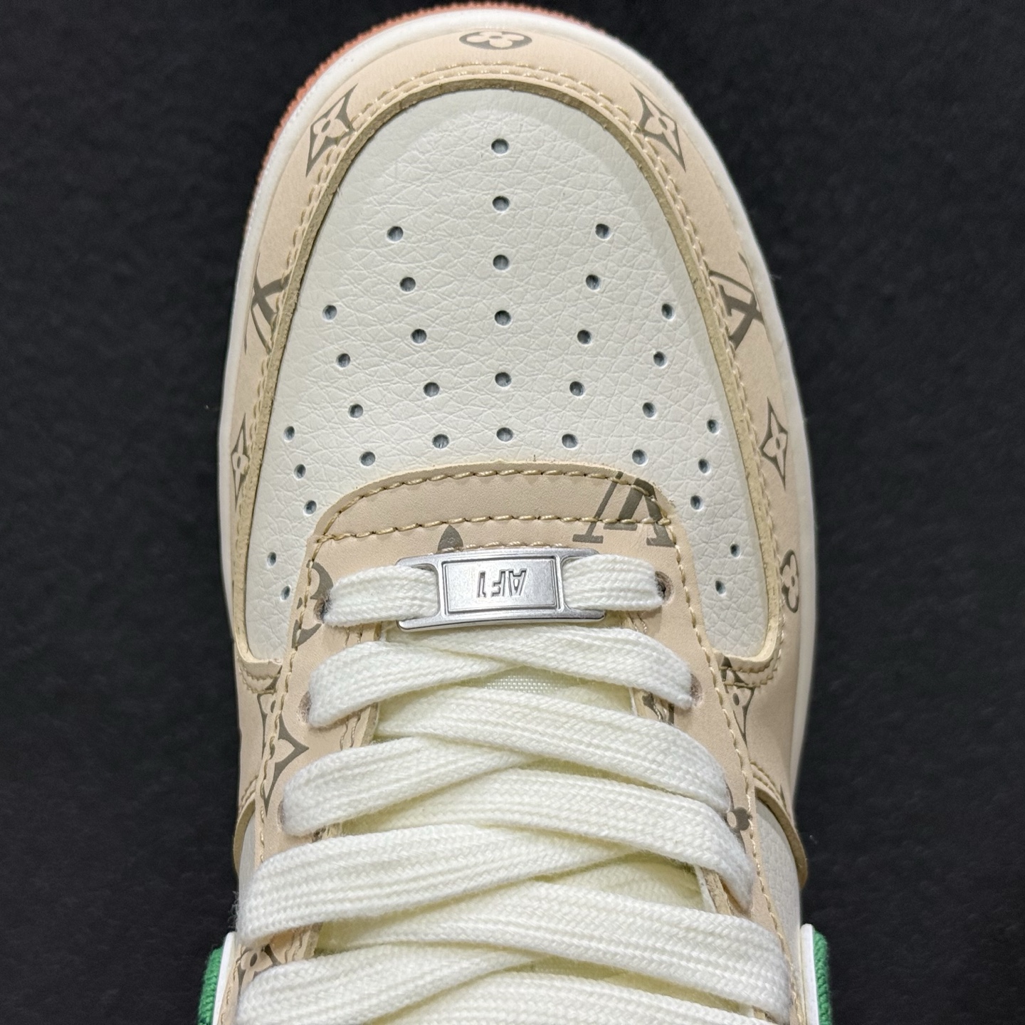 NIke Air Force 1 '07 Low “古驰联名——生胶绿勾”空军一号 低帮 XS1958-627