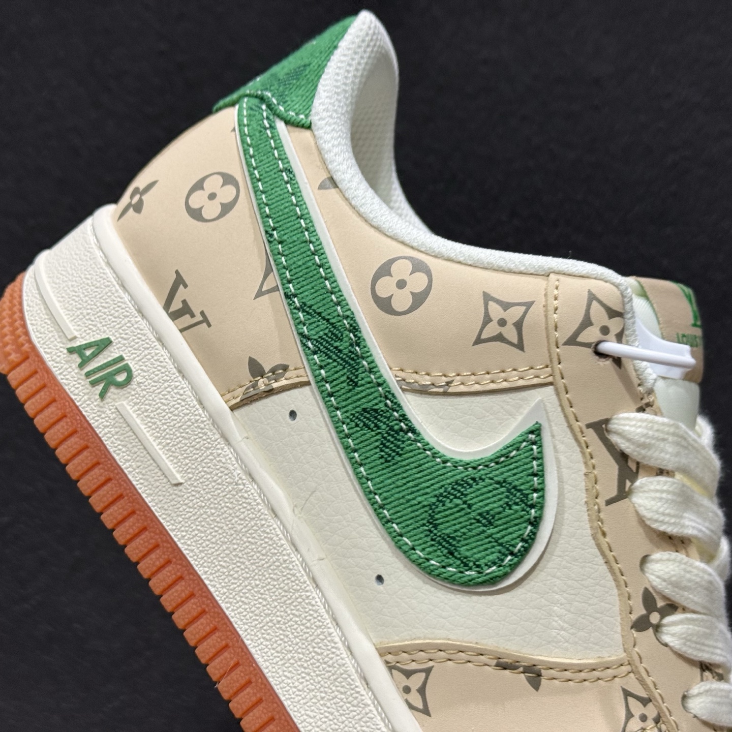 NIke Air Force 1 '07 Low “古驰联名——生胶绿勾”空军一号 低帮 XS1958-627