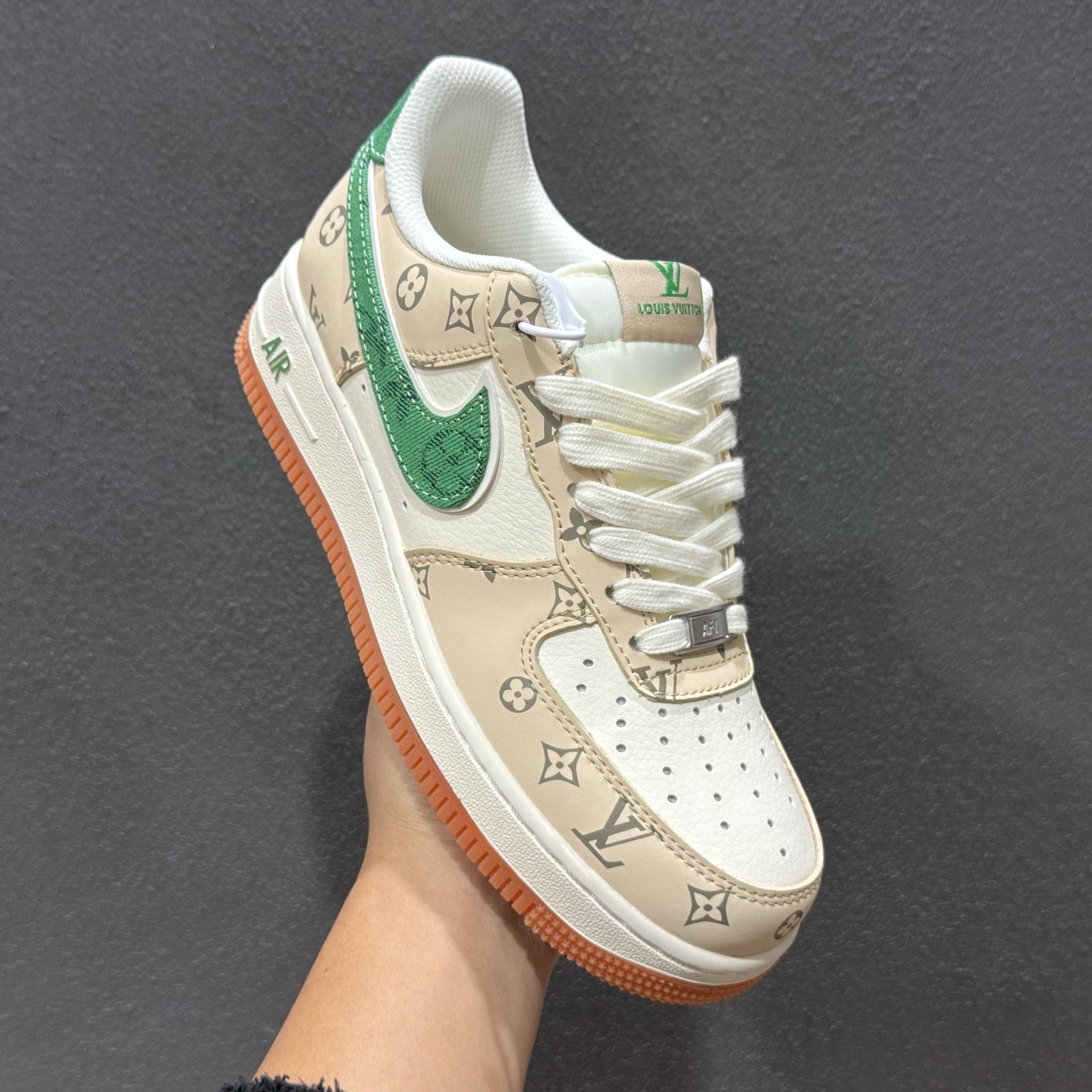 NIke Air Force 1 '07 Low “古驰联名——生胶绿勾”空军一号 低帮 XS1958-627