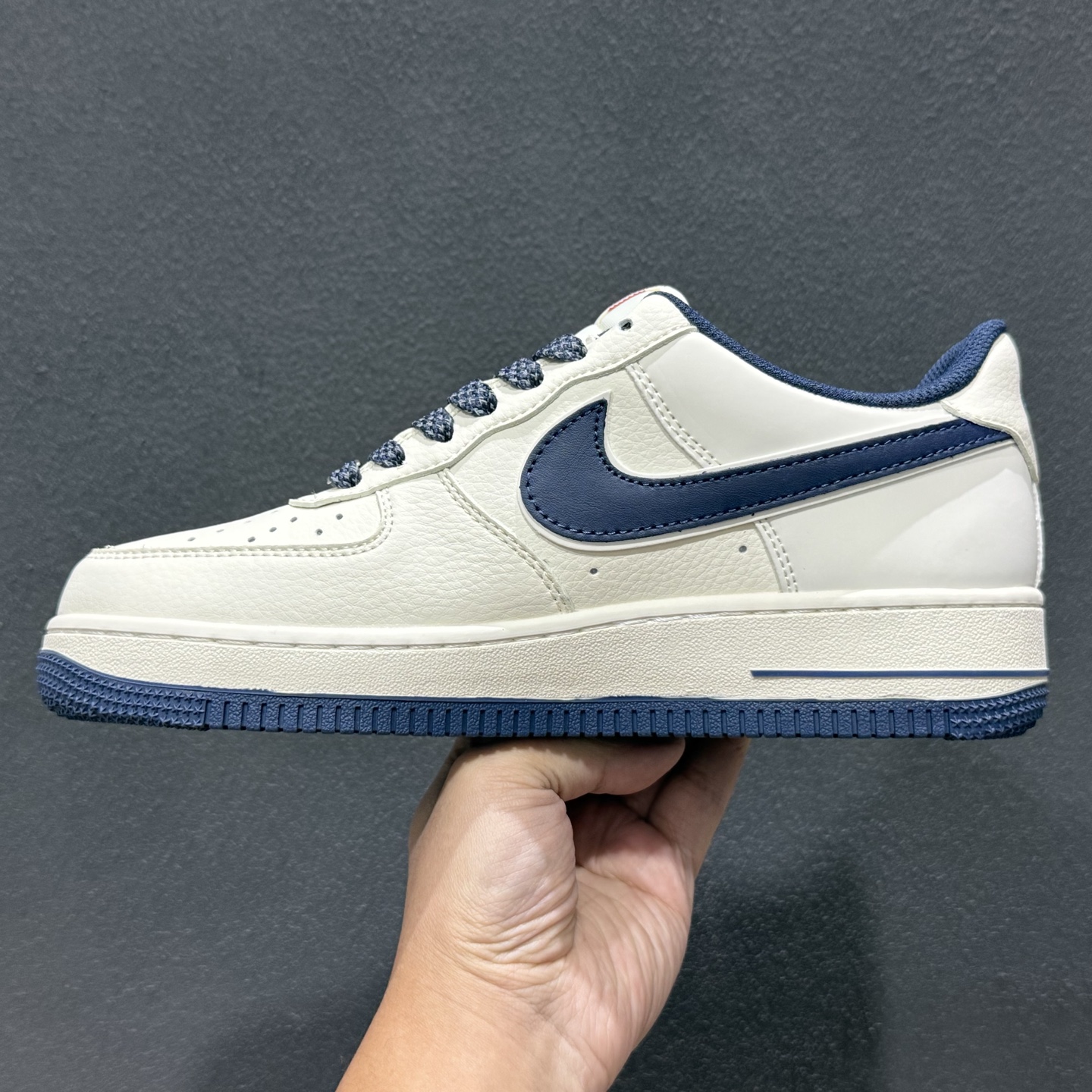 NIke Air Force 1 '07 Low “Supreme-午夜蓝”空军一号 低帮 JP8028-061 NIke Air Force 1 '07 Low “Supreme-午夜蓝”空军一号 低帮 JP8028-061