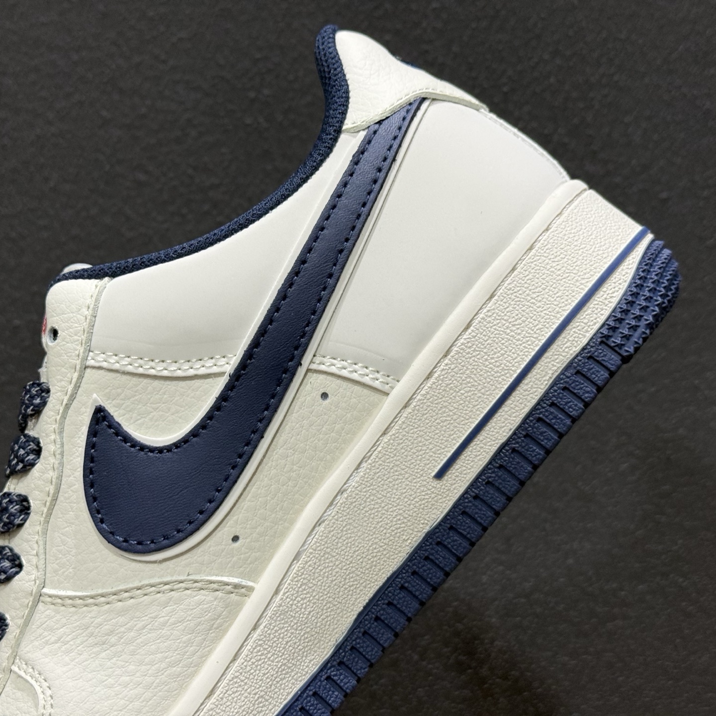 NIke Air Force 1 '07 Low “Supreme-午夜蓝”空军一号 低帮 JP8028-061 NIke Air Force 1 '07 Low “Supreme-午夜蓝”空军一号 低帮 JP8028-061