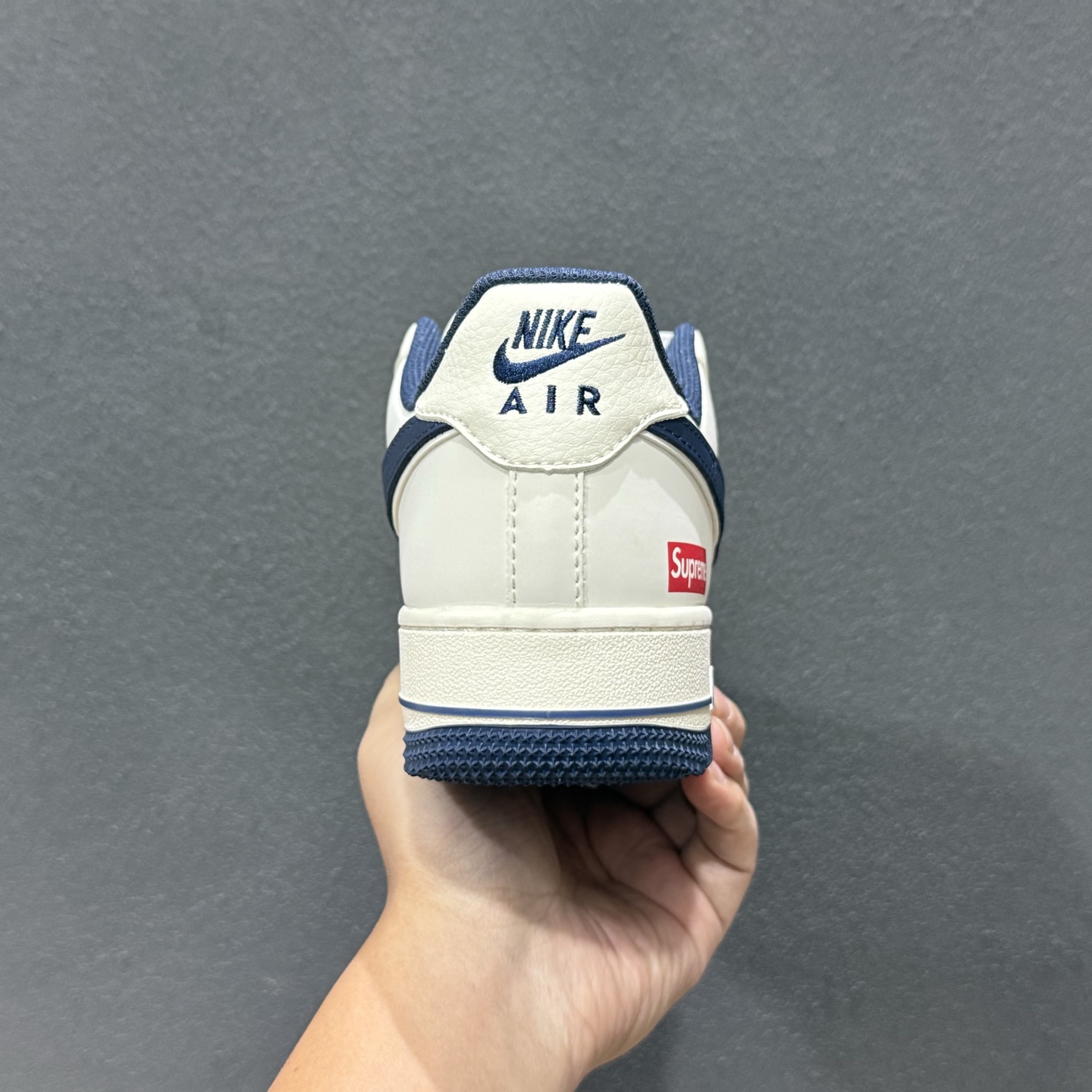 NIke Air Force 1 '07 Low “Supreme-午夜蓝”空军一号 低帮 JP8028-061 NIke Air Force 1 '07 Low “Supreme-午夜蓝”空军一号 低帮 JP8028-061