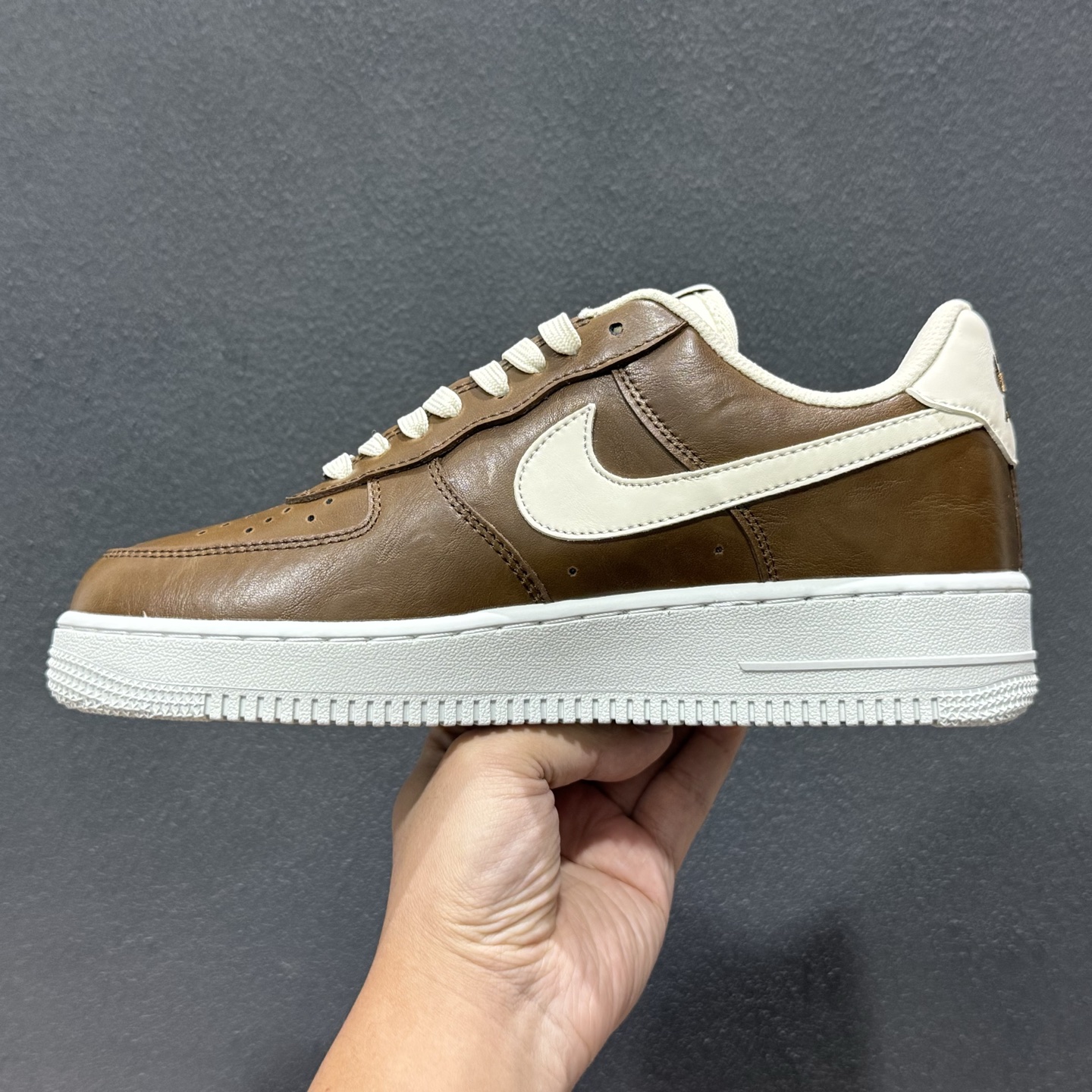NIke Air Force 1 '07 Low “LV联名--焦糖拿铁” 空军一号低帮 NH0601-587 NIke Air Force 1 '07 Low “LV联名--焦糖拿铁” 空军一号低帮 NH0601-587