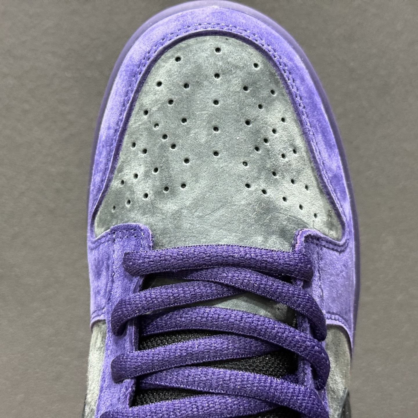 Supreme x Nike Dunk SB Low 紫色 HQ8487-500