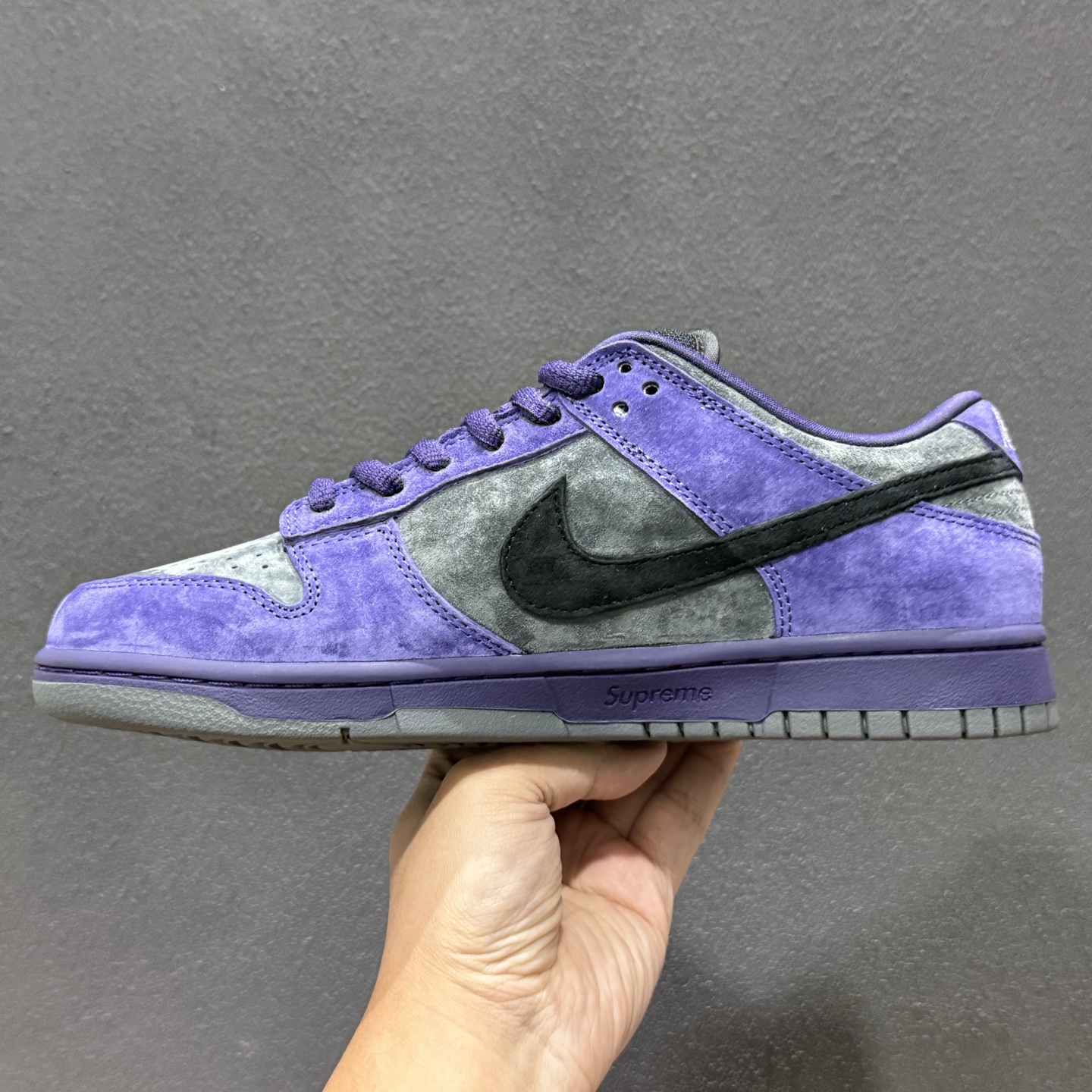 Supreme x Nike Dunk SB Low 紫色 HQ8487-500