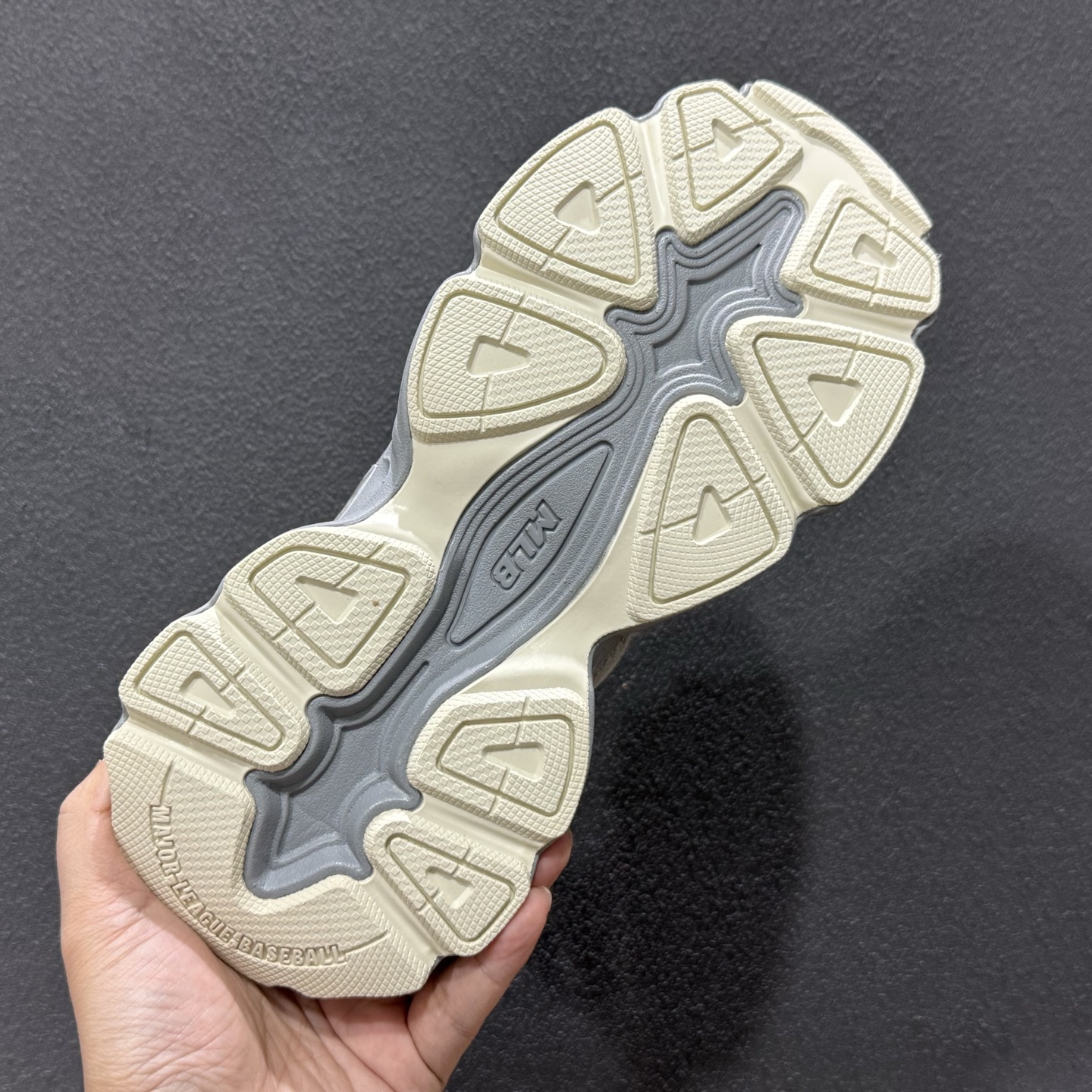 MLB TROPHY VINTAGE SD 纽约洋基队 潮流时尚厚底运动鞋 3ARNC-102 MLB TROPHY VINTAGE SD 纽约洋基队 潮流时尚厚底运动鞋 3ARNC-102